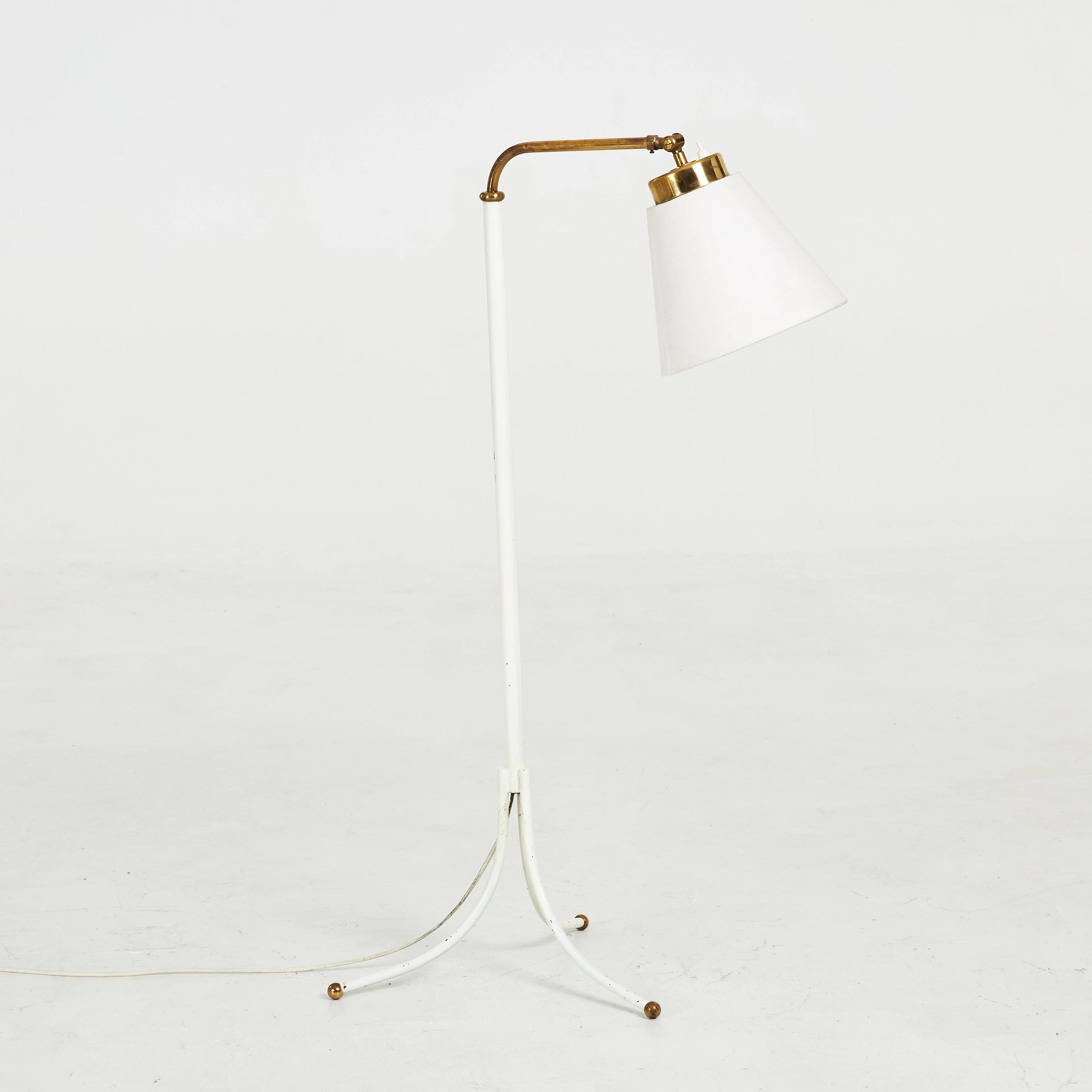 JOSEF FRANK. Golvlampa, no. 1842, för Firma Svenskt Tenn, mässing