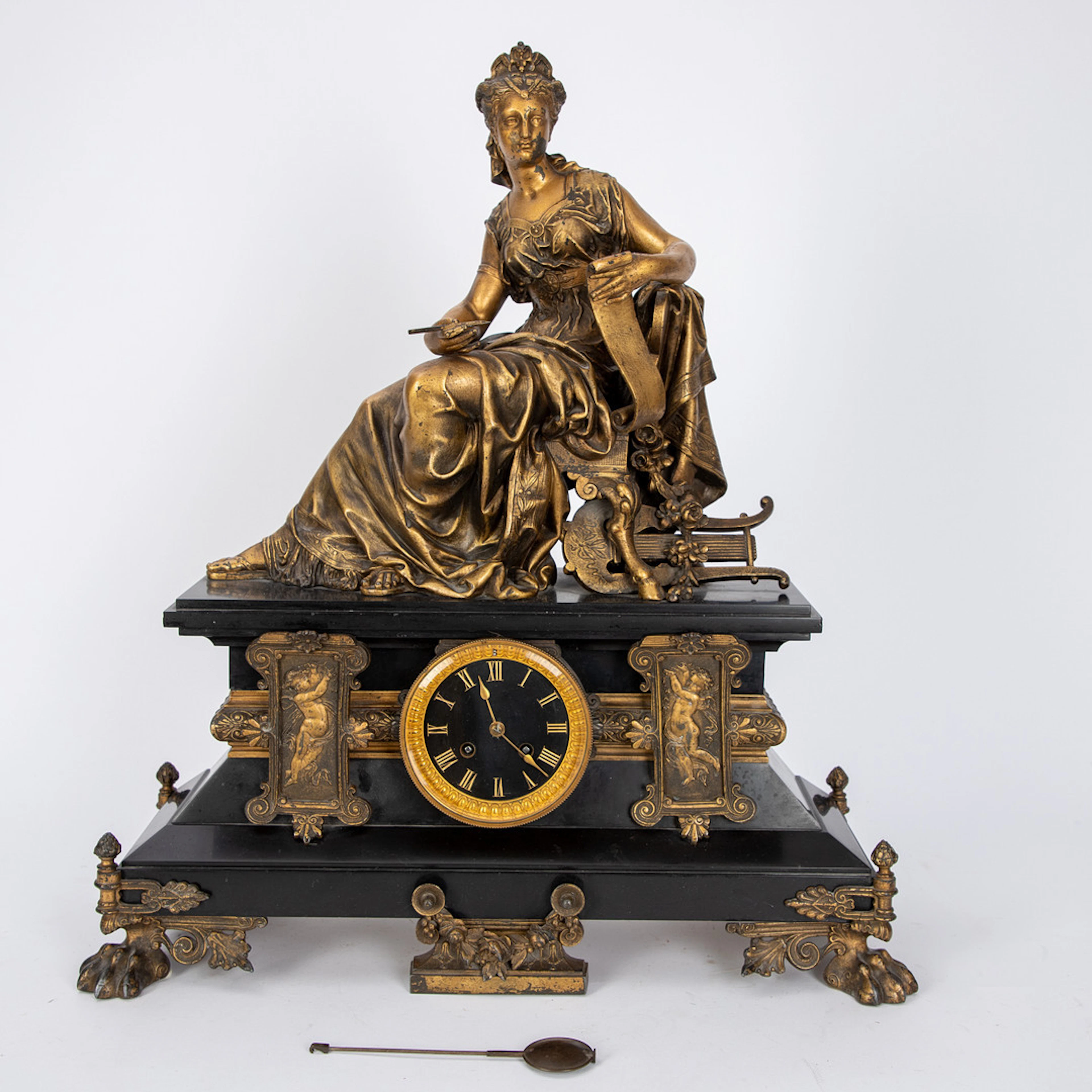 SAMUEL MARTI, MARTI & CIE, GEGR. 1832. Große Pendule mit der bekrönenden