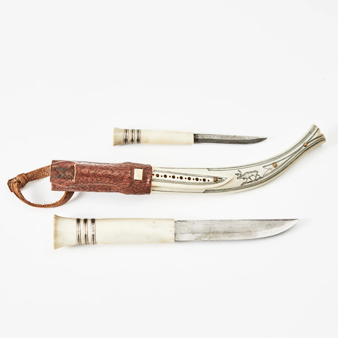 STEN ERIKSSON. Dubbelkniv, monogramsignerad S.E.