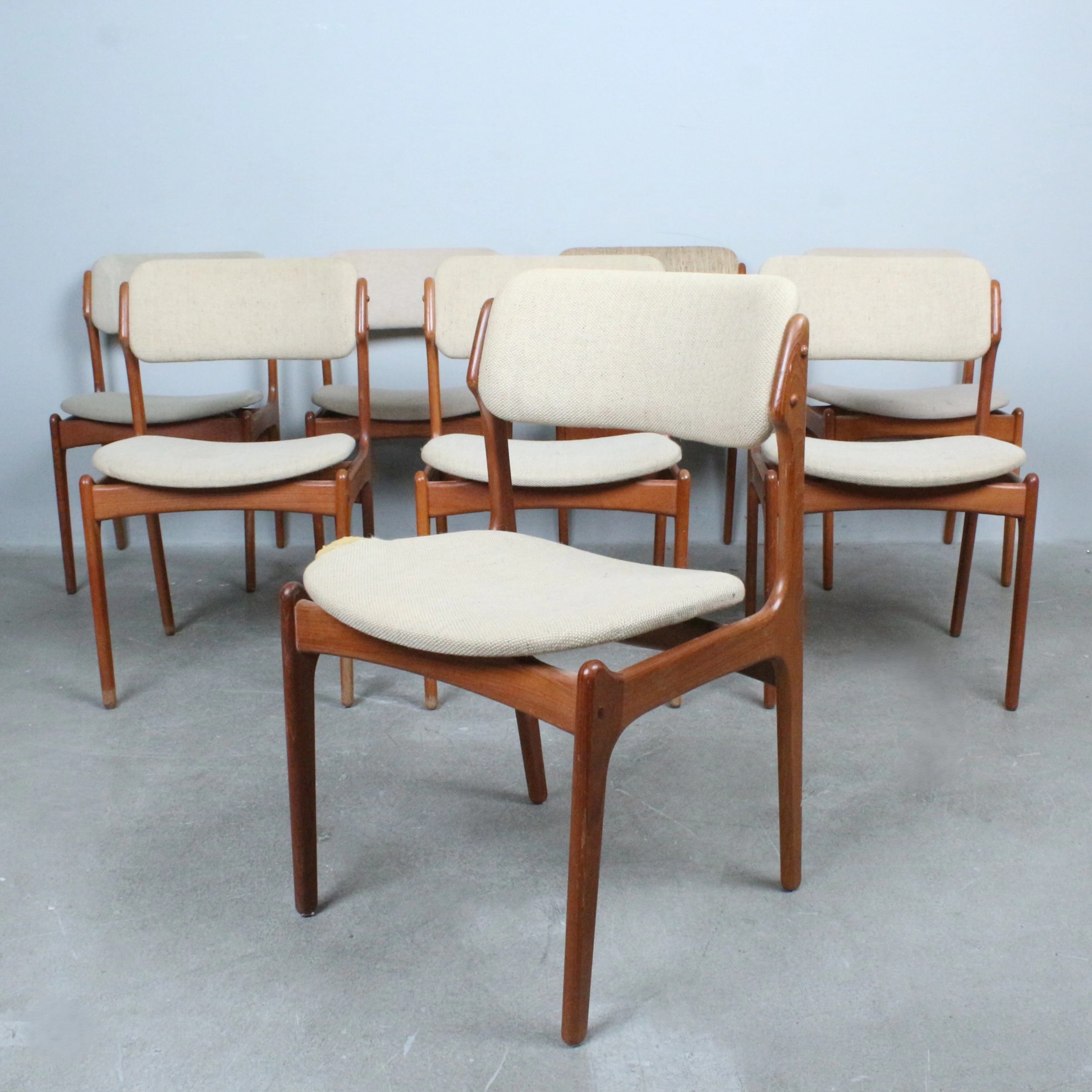 ERIK BUCH. für O. D. Møbler. Set Stühle, Modell 'Domus Danica', Eiche