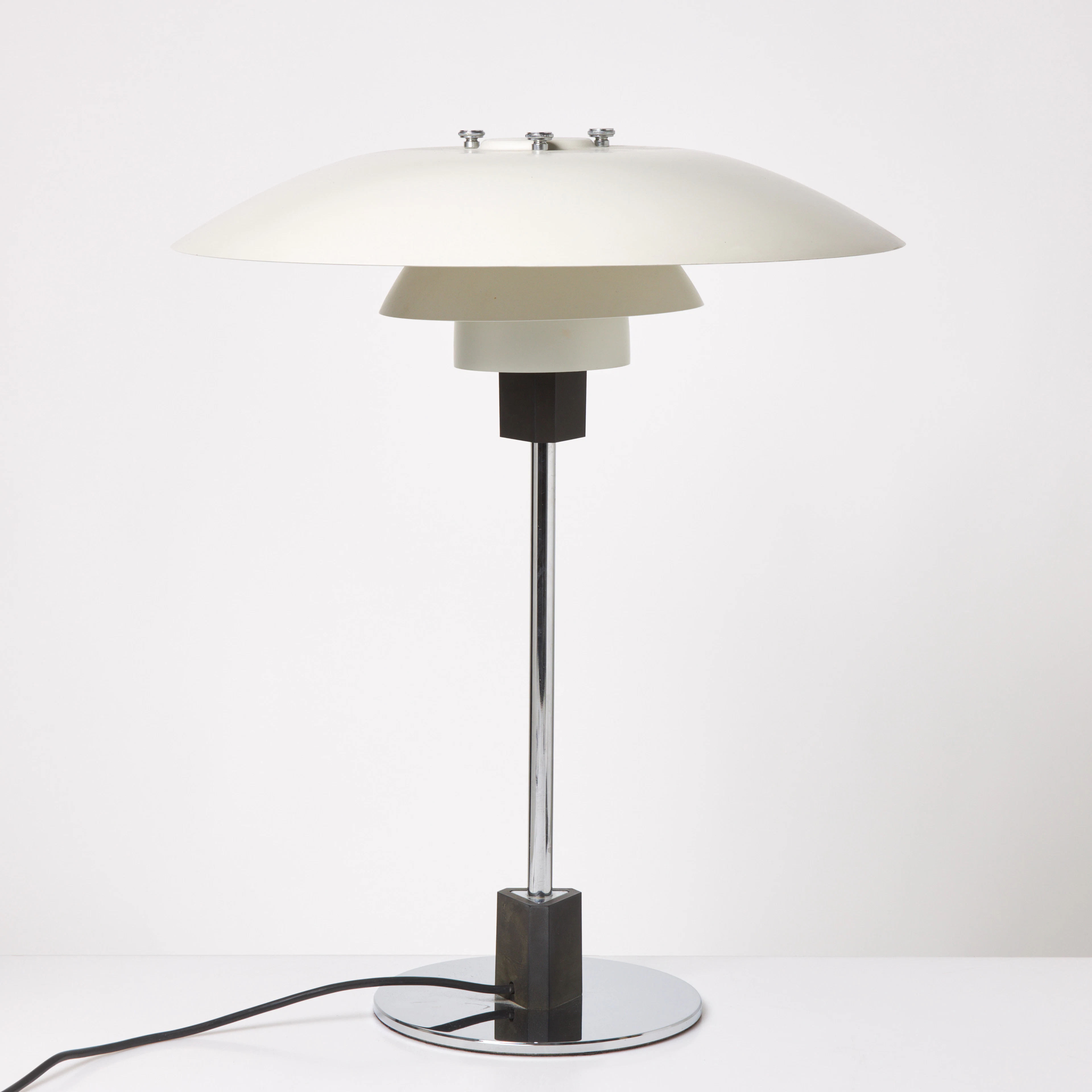 POUL HENNINGSEN, "PH 4/3 Table", bordslampa, för Louis Poulsen, 1980-tal.