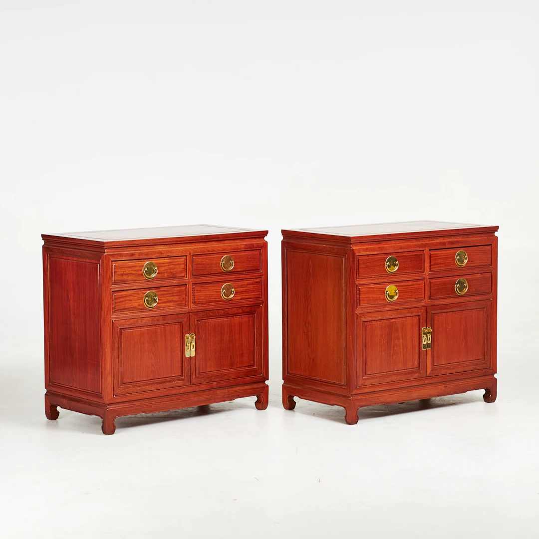 SIDEBOARD. 1 par, Yuen Cheong Furniture Co, Hong Kong, möjligen i