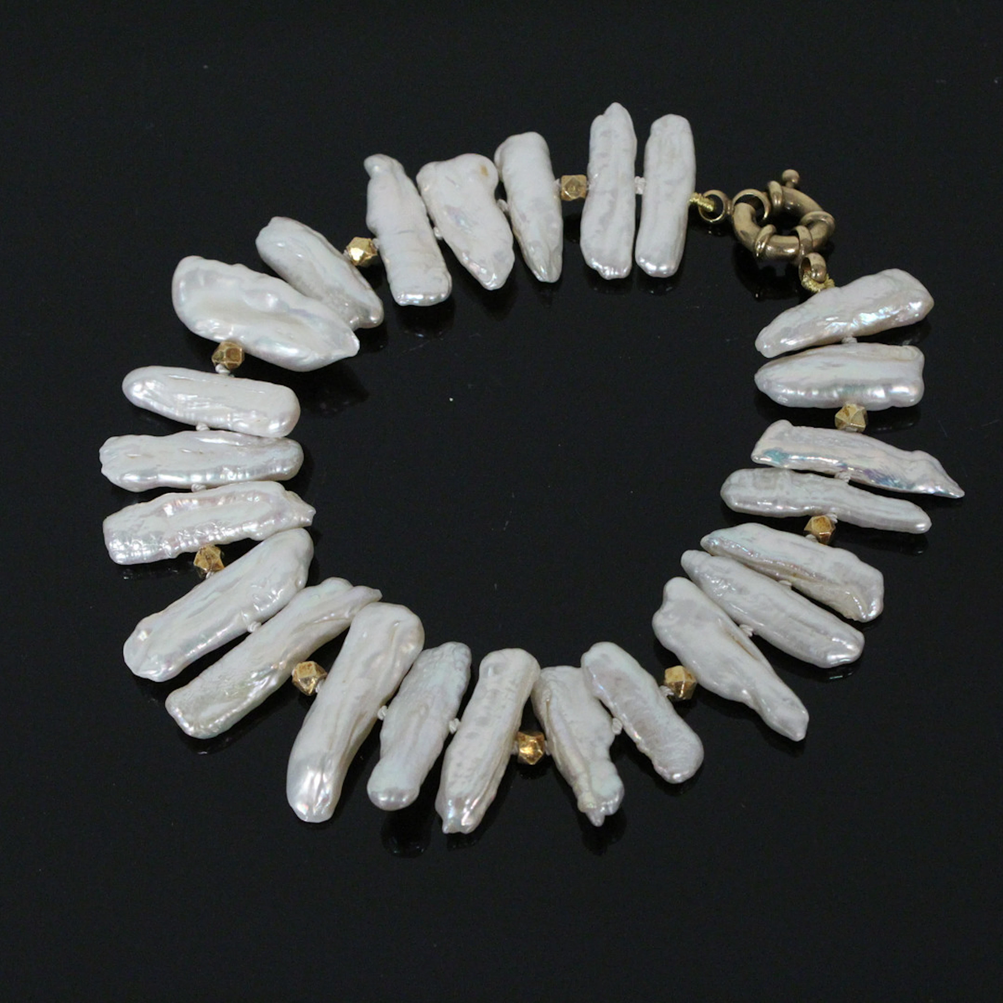 Biwa-Zuchtperlen-Armband.