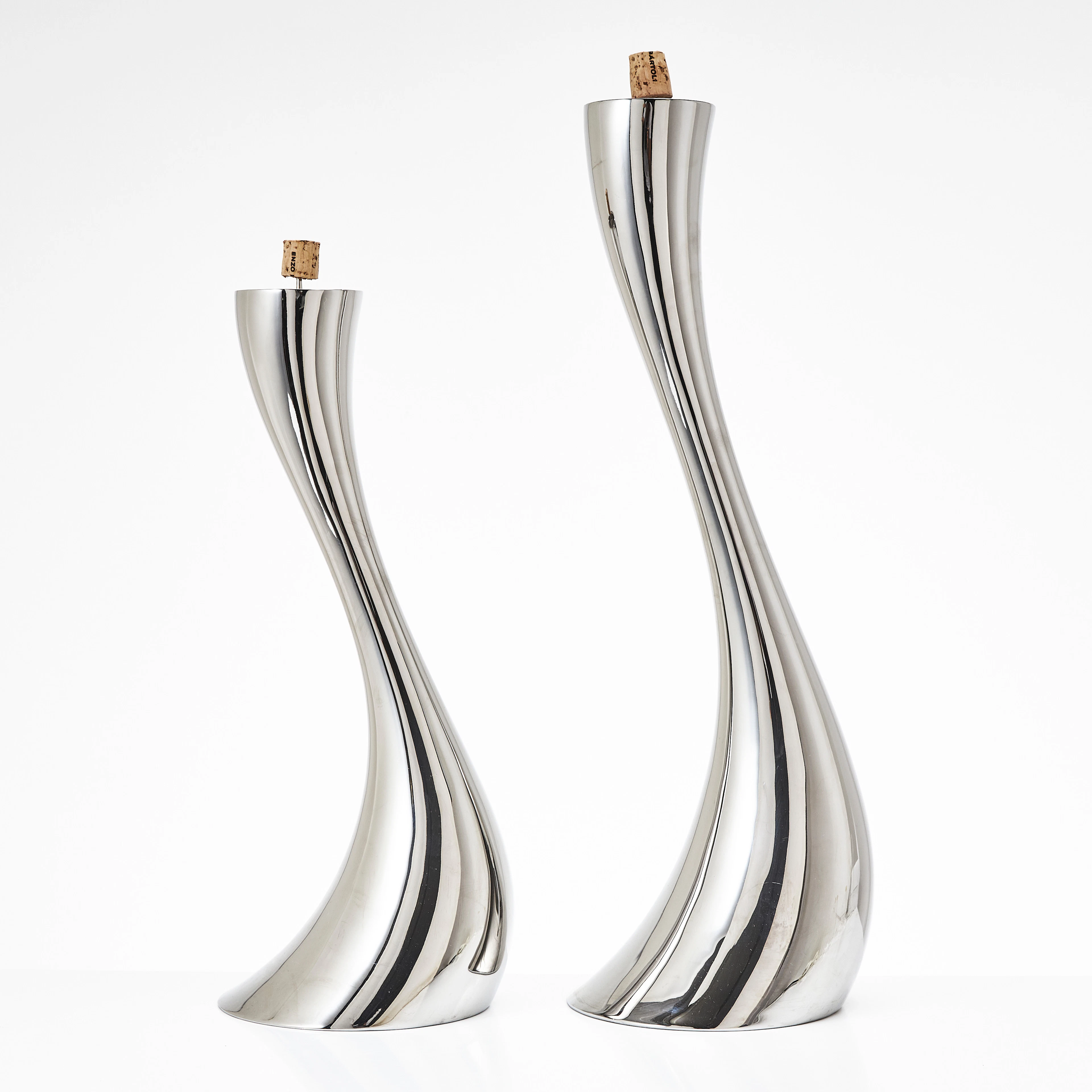 CONSTANTIN WORTMANN. Ljusstakar, 2 st, "Cobra", för Georg Jensen, samtida.