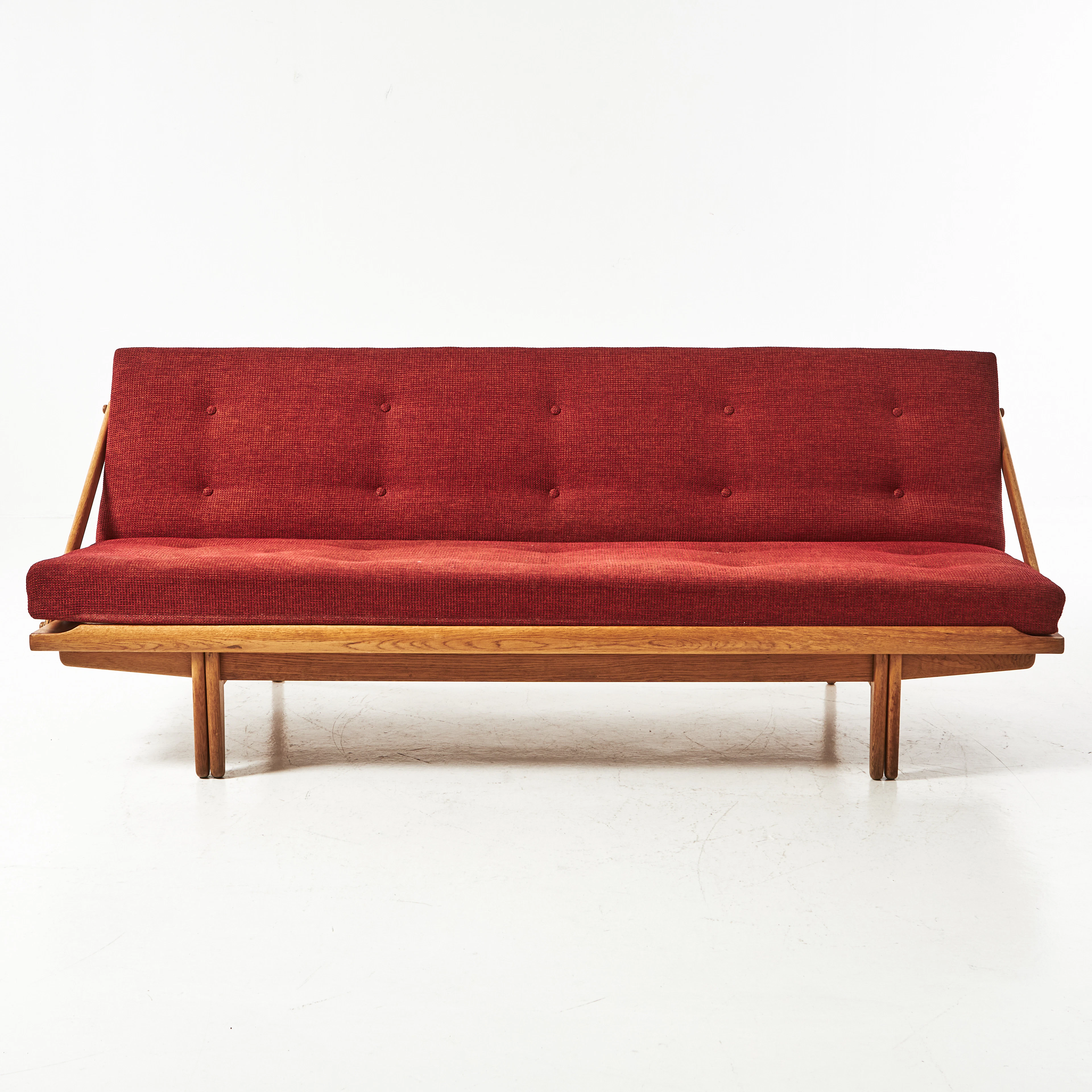 POUL VOLTHER. Soffa, "Diva", Gemla, Diö, formgiven 1955, stomme i