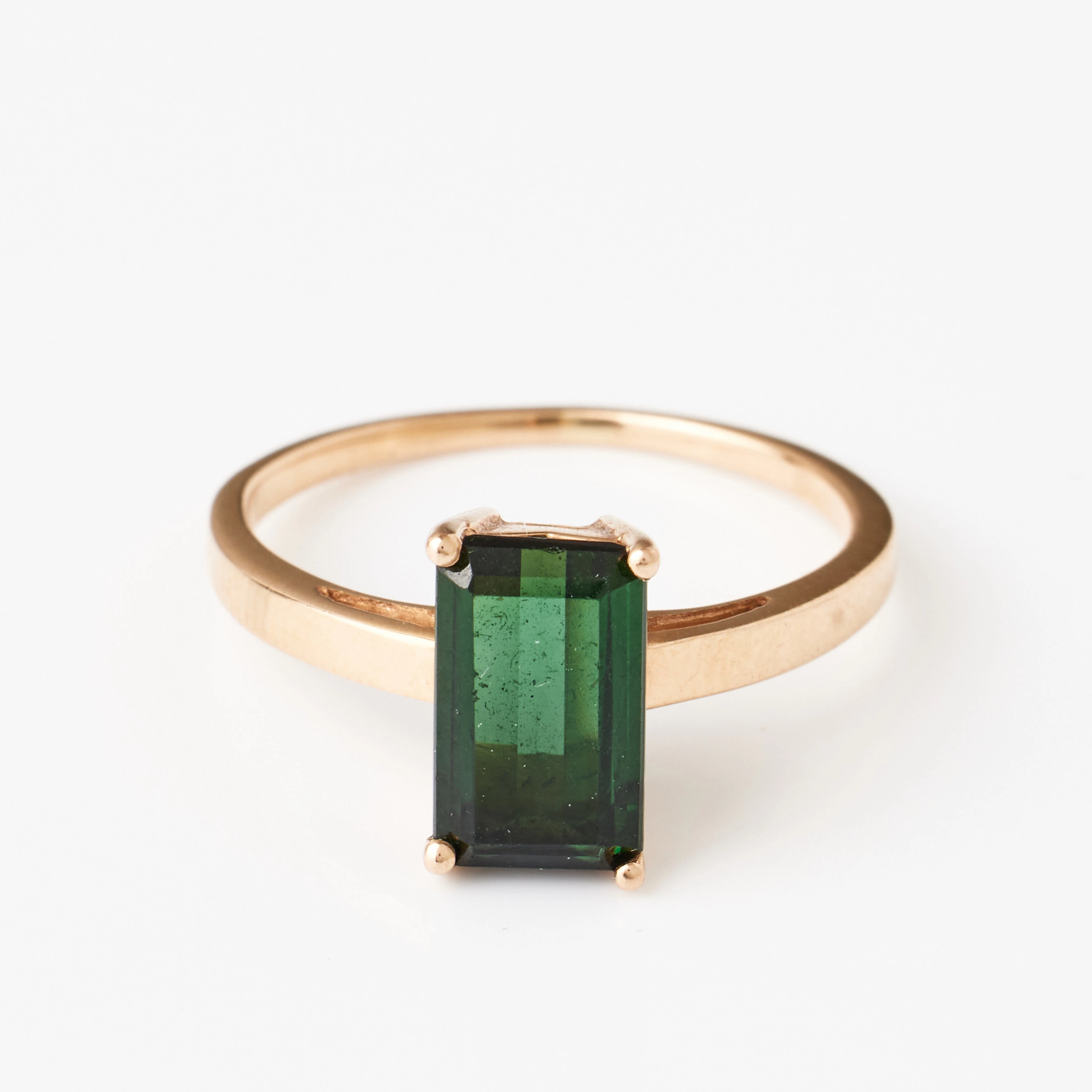 RING, 18 k guld, trappslipad turmalin.