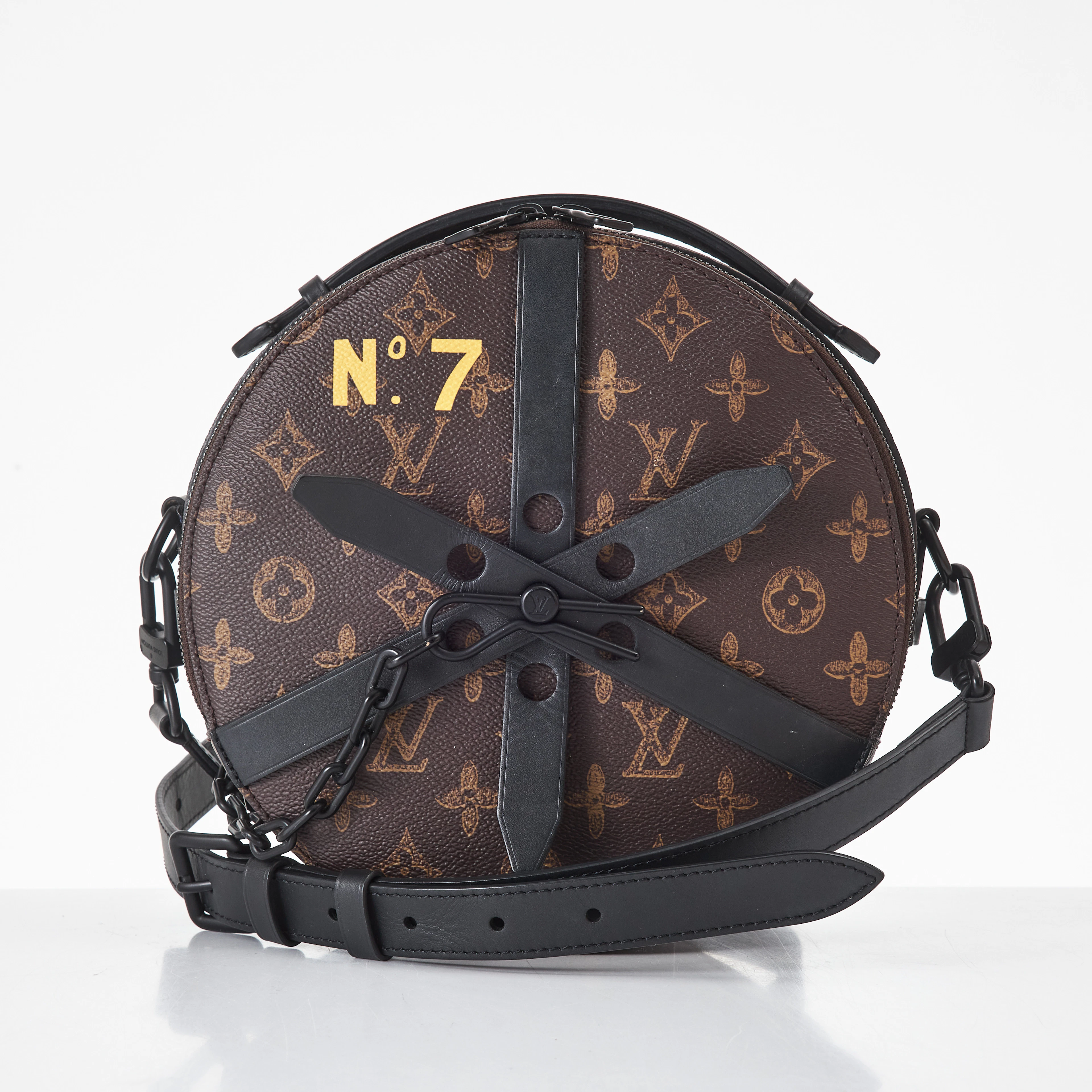 LOUIS VUITTON, "Trunk L’Oeil No 7 Wheel Box Bag", handväska, 2022