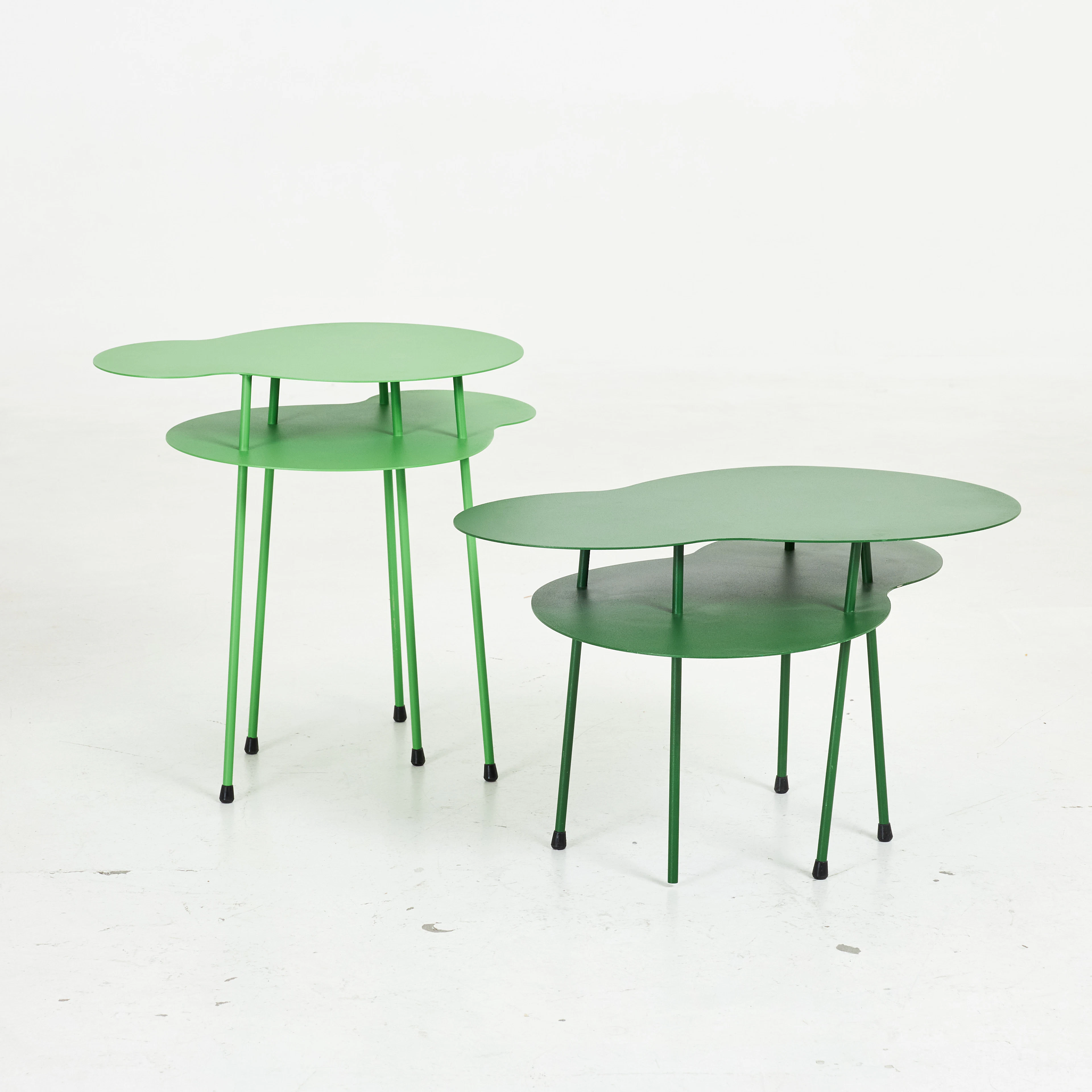 EERO KOIVISTO. Bord, 2 st, "Amazonas", för Offect, formgivna 2008