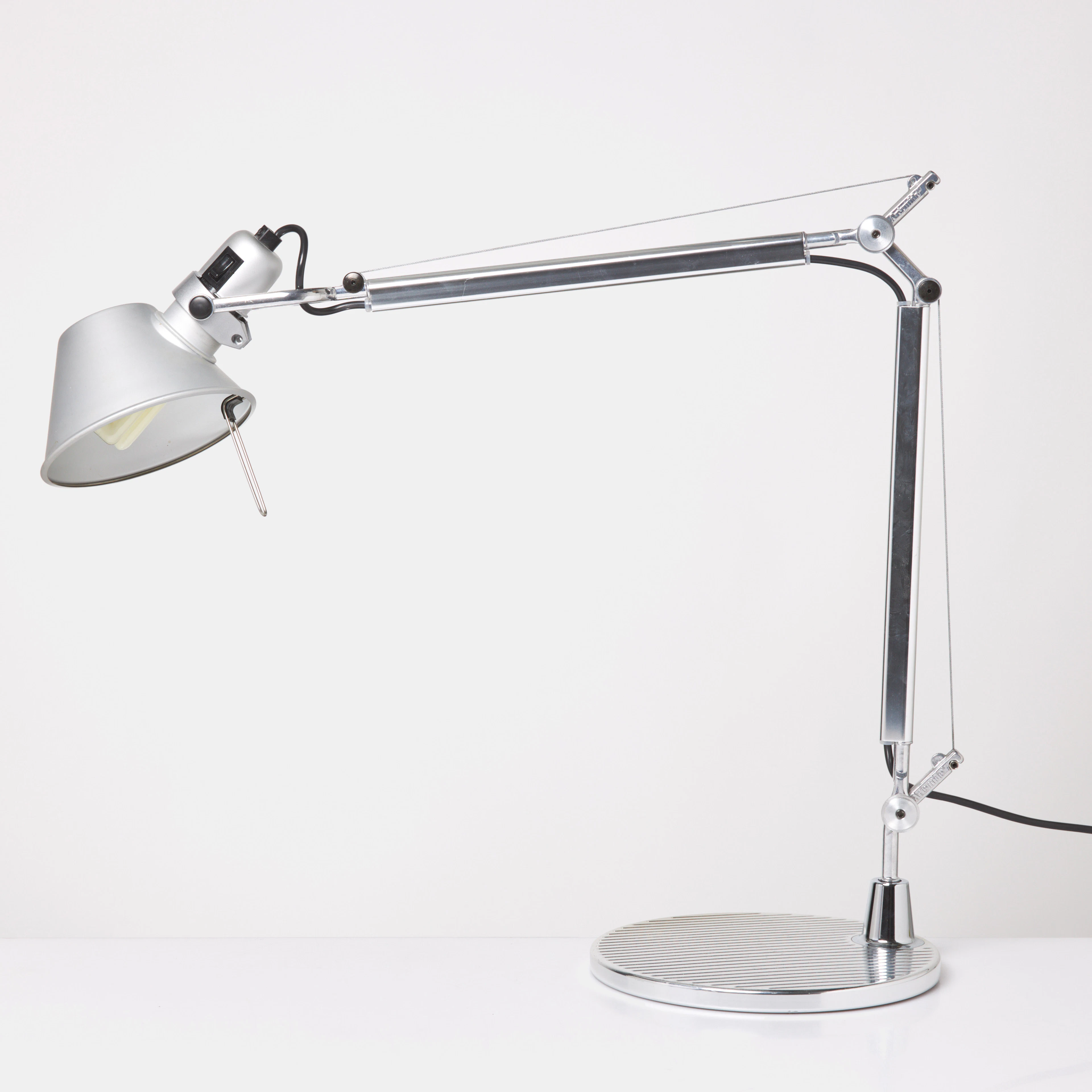 MICHELE DE LUCCHI & GIANCARLO FASSINA. Bordslampa, "Tolomeo", för
