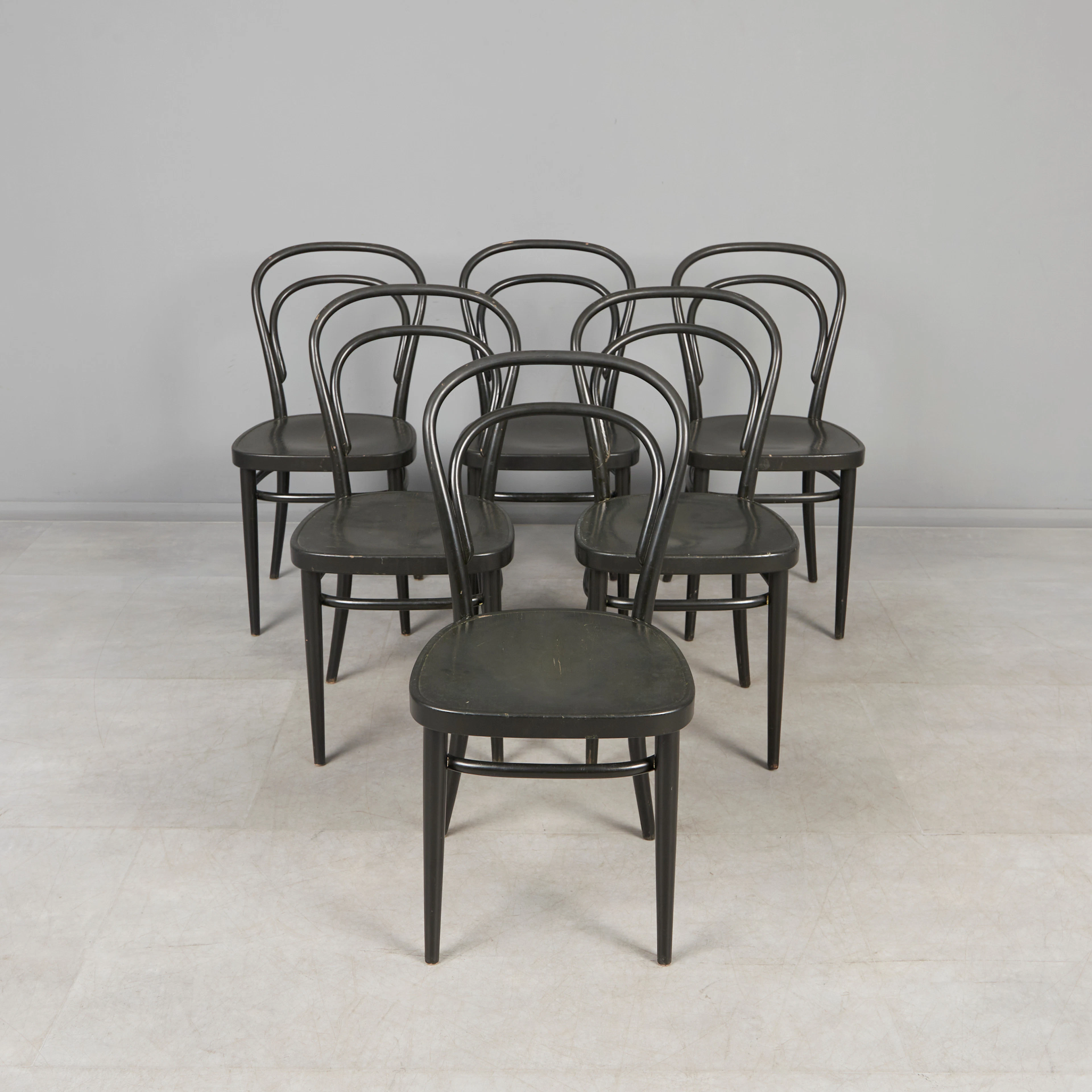 THONET. Set Kaffeehausstühle, Bugholz, Entwurf 1859, Deutschland. (6).
