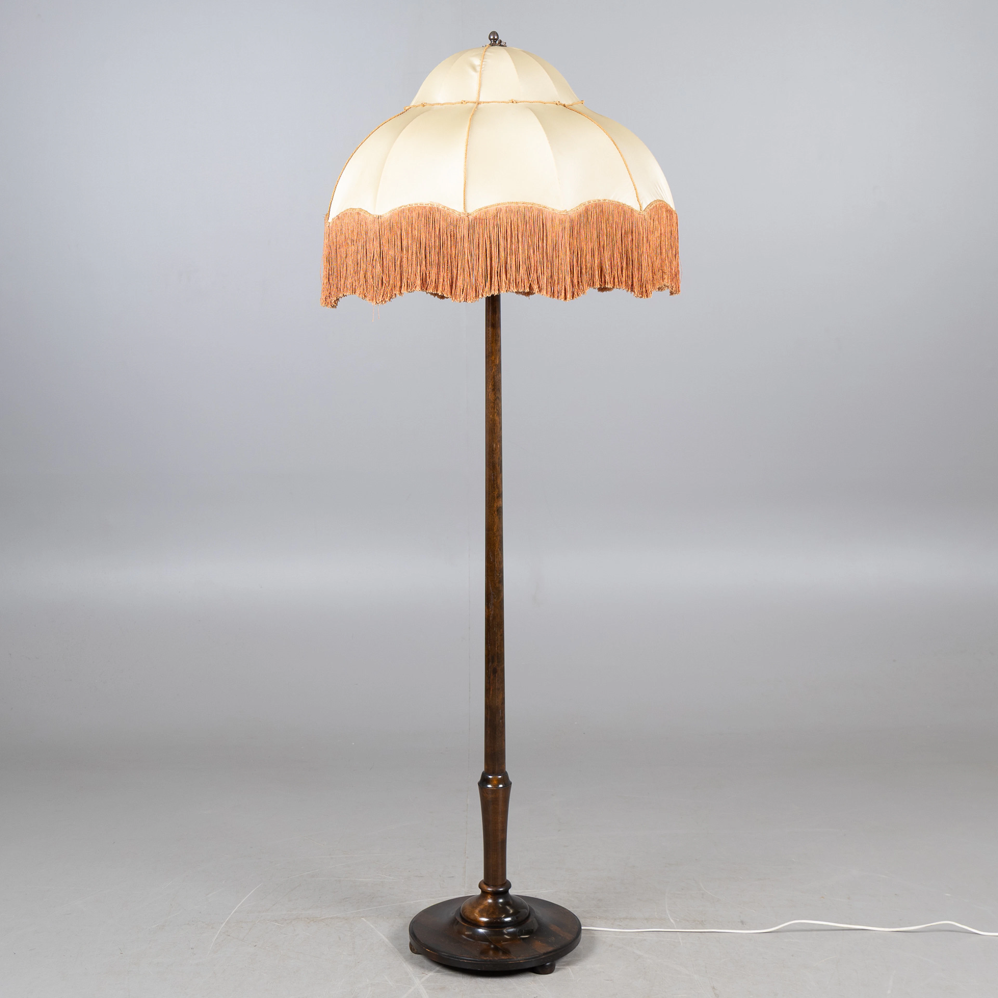 GOLVLAMPA, björk, 1920/30-tal.