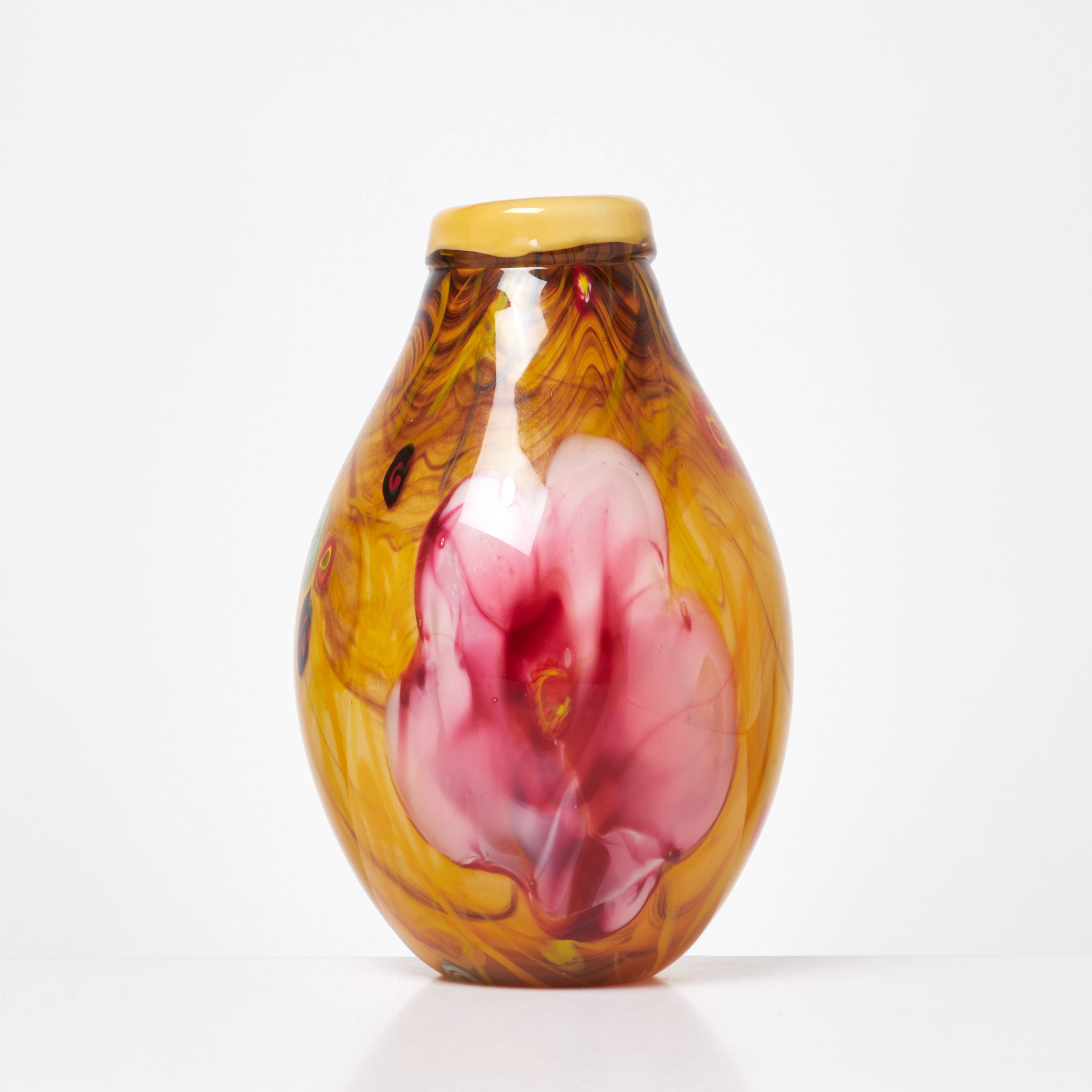 VAS. Glas, polykrom dekor, möjligen Murano, 1900-tal.