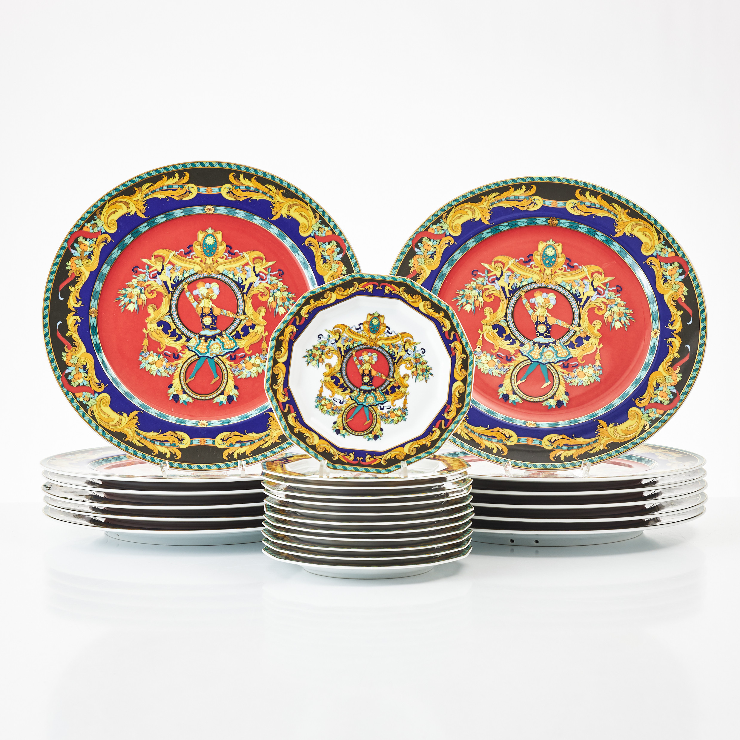 Auction price result for versace rosenthal | Barnebys auction results.