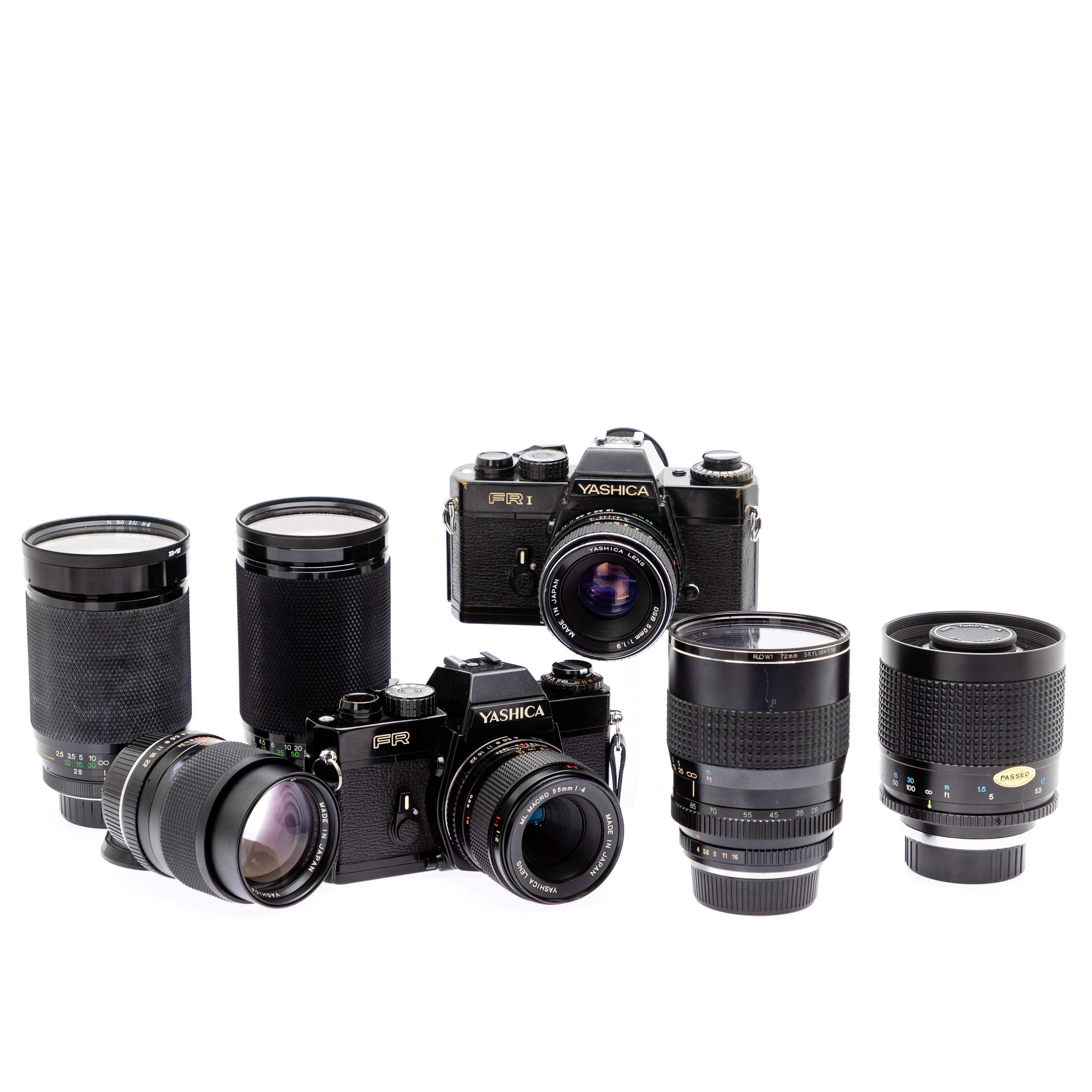 Yashica FR ( SN 60500375 ) und Yashica FR I ( SN 172171 ) mit 7 Objektiven.