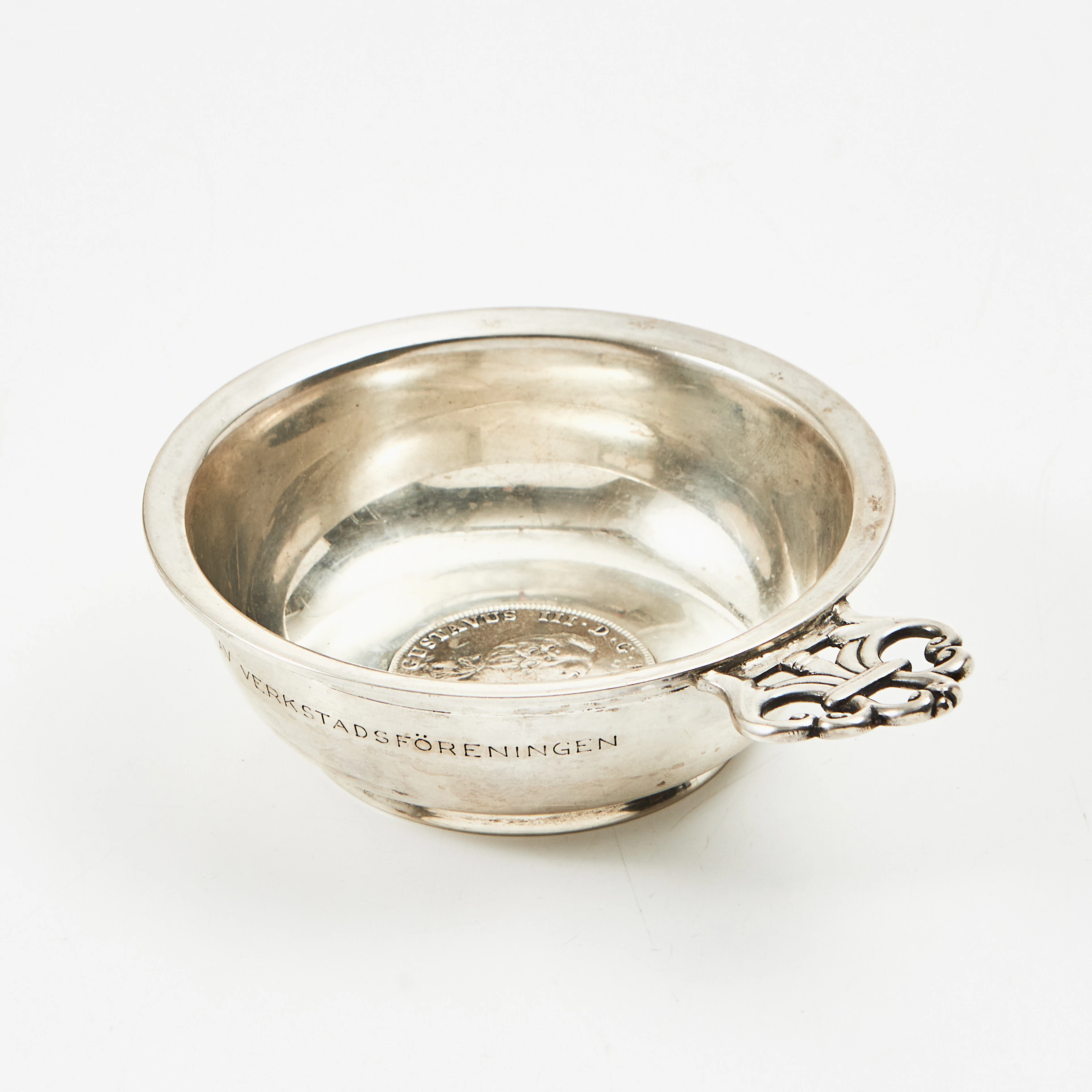W.A.BOLIN, skål, silver, Stockholm 1938, Infällt mynt Gustav III, 1780.