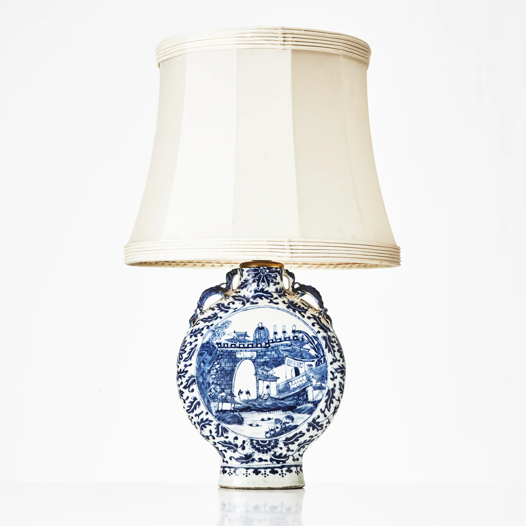 BORDSLAMPA, porslin, Kina, 1800-tal.
