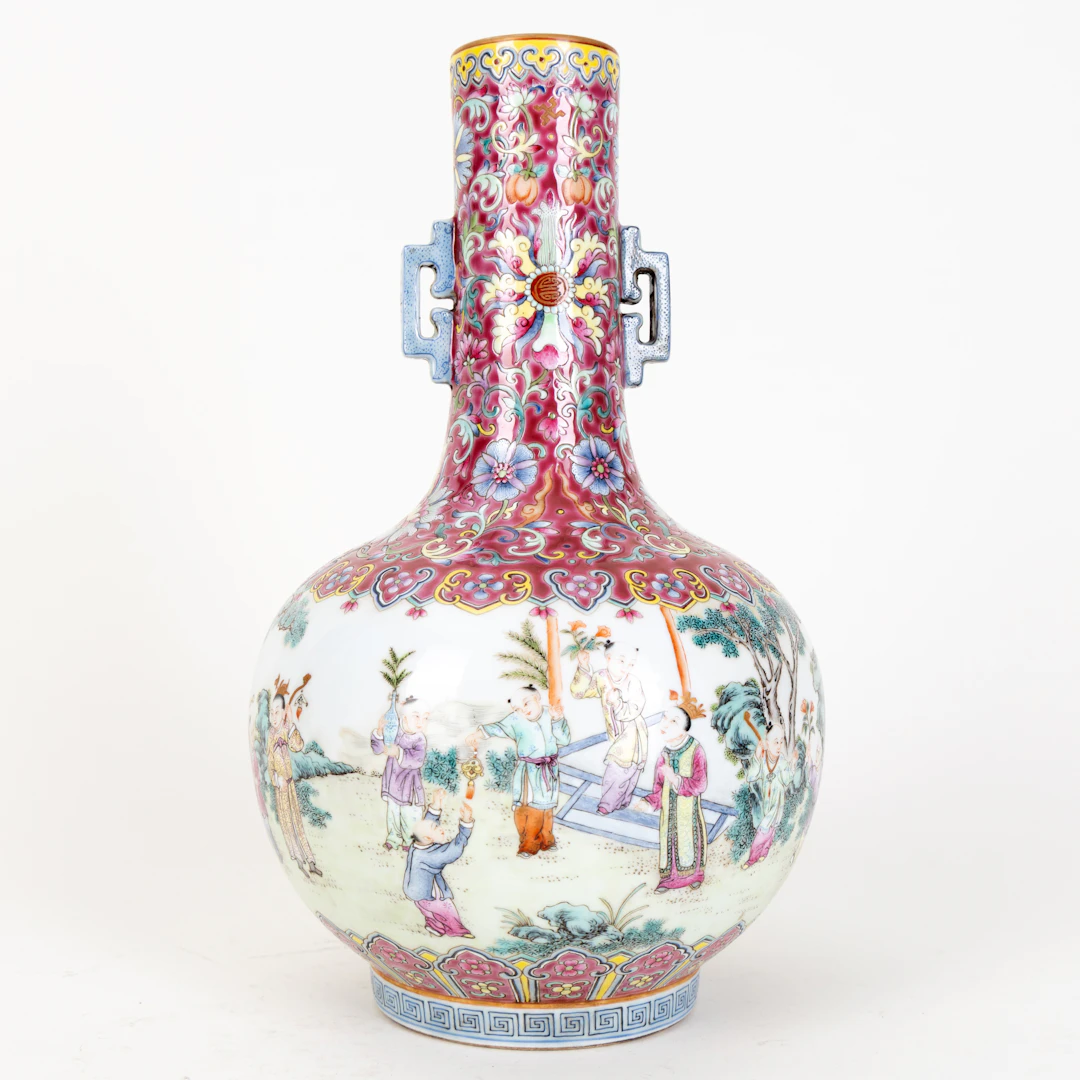 Chinesische Henkelvase, Qianlong-Marke, 20. Jh.