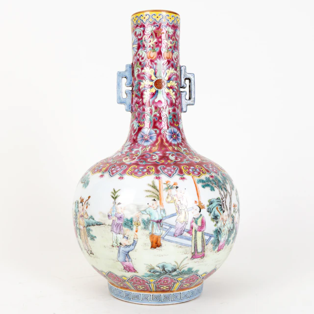 Chinesische Henkelvase, Qianlong-Marke, 20. Jh.