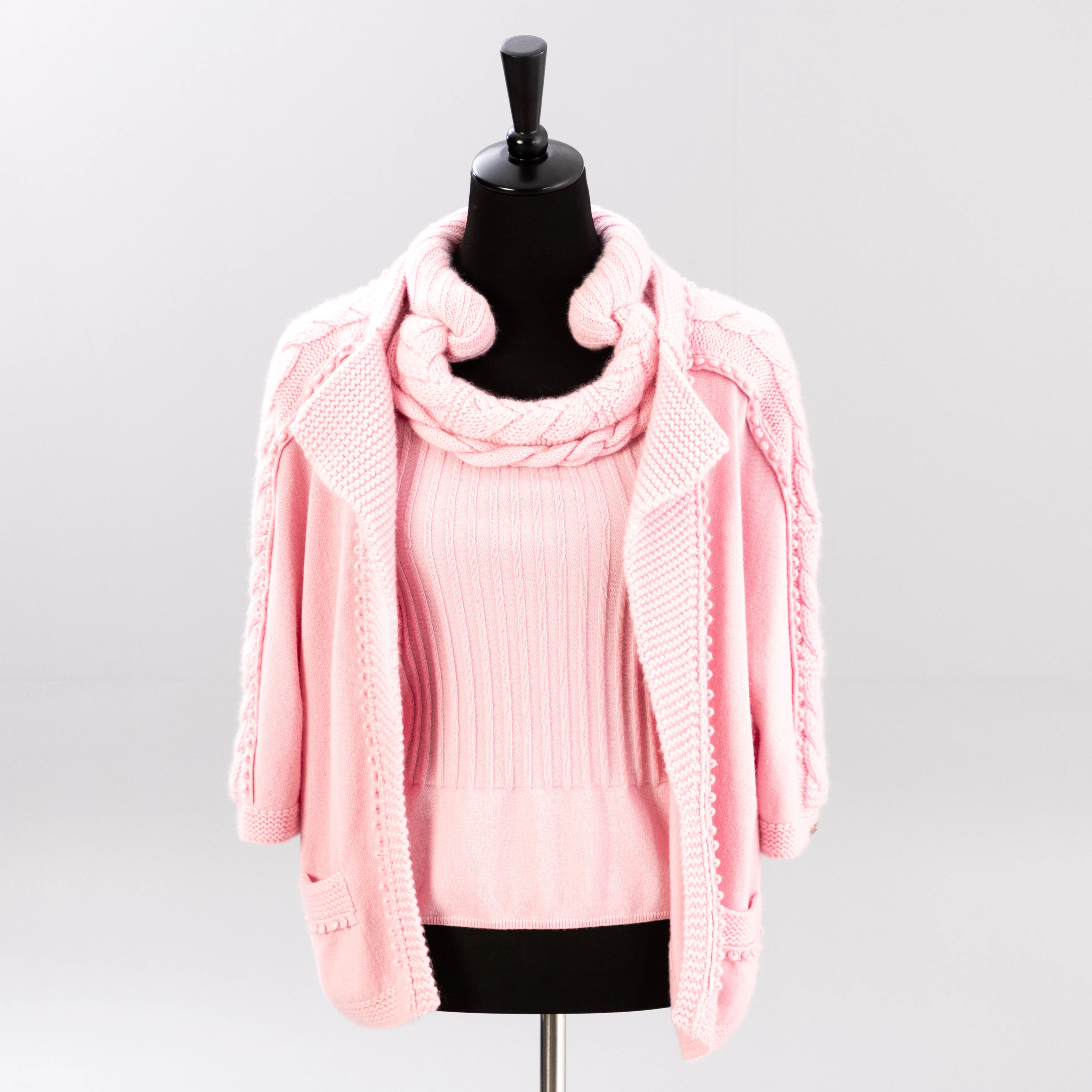 CHANEL. Twinset, Frühjahr 2009, FR 40.