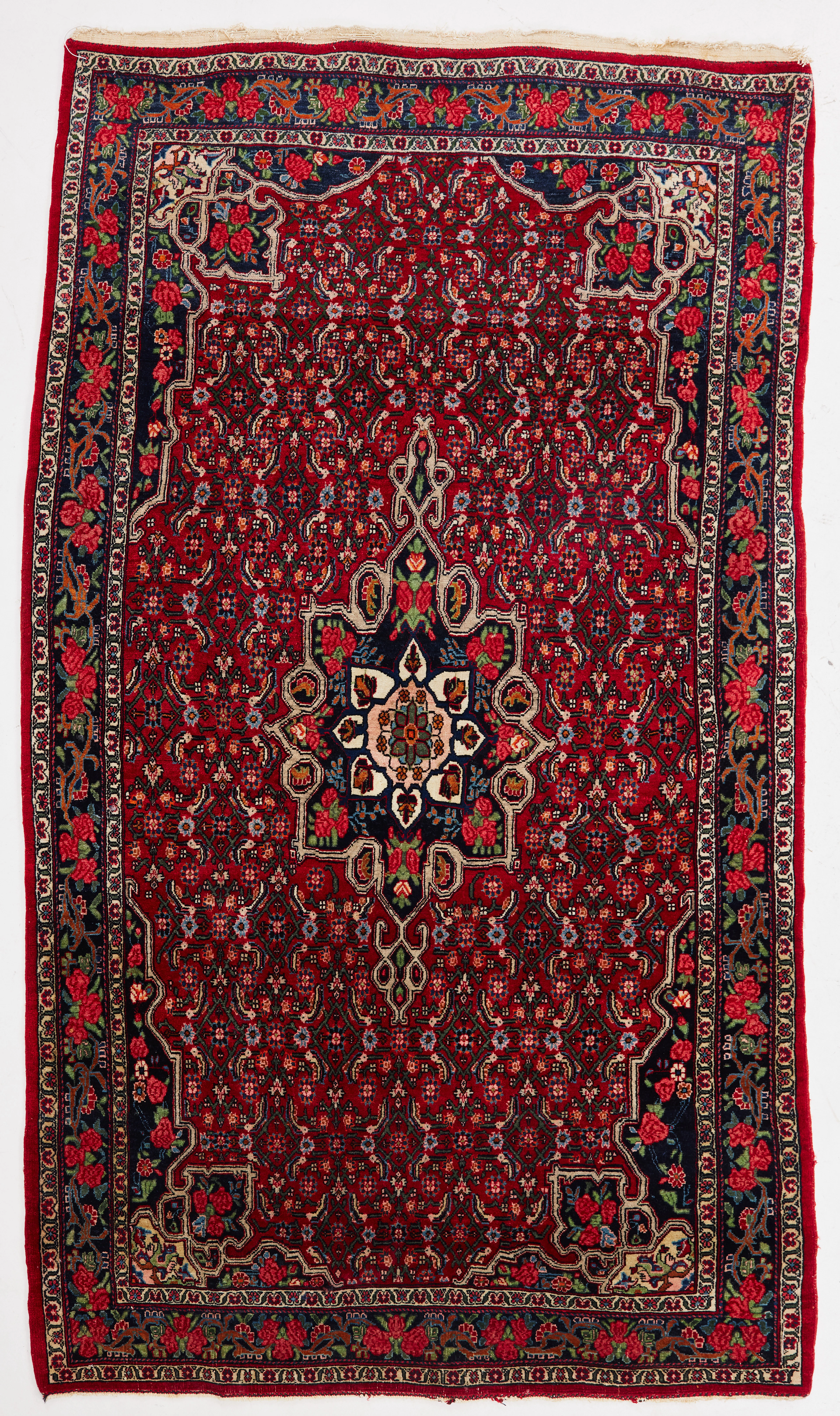 ORIENTMATTA. Bidjar, semiantik, sk rosenbidjar, ca 195x110 cm.