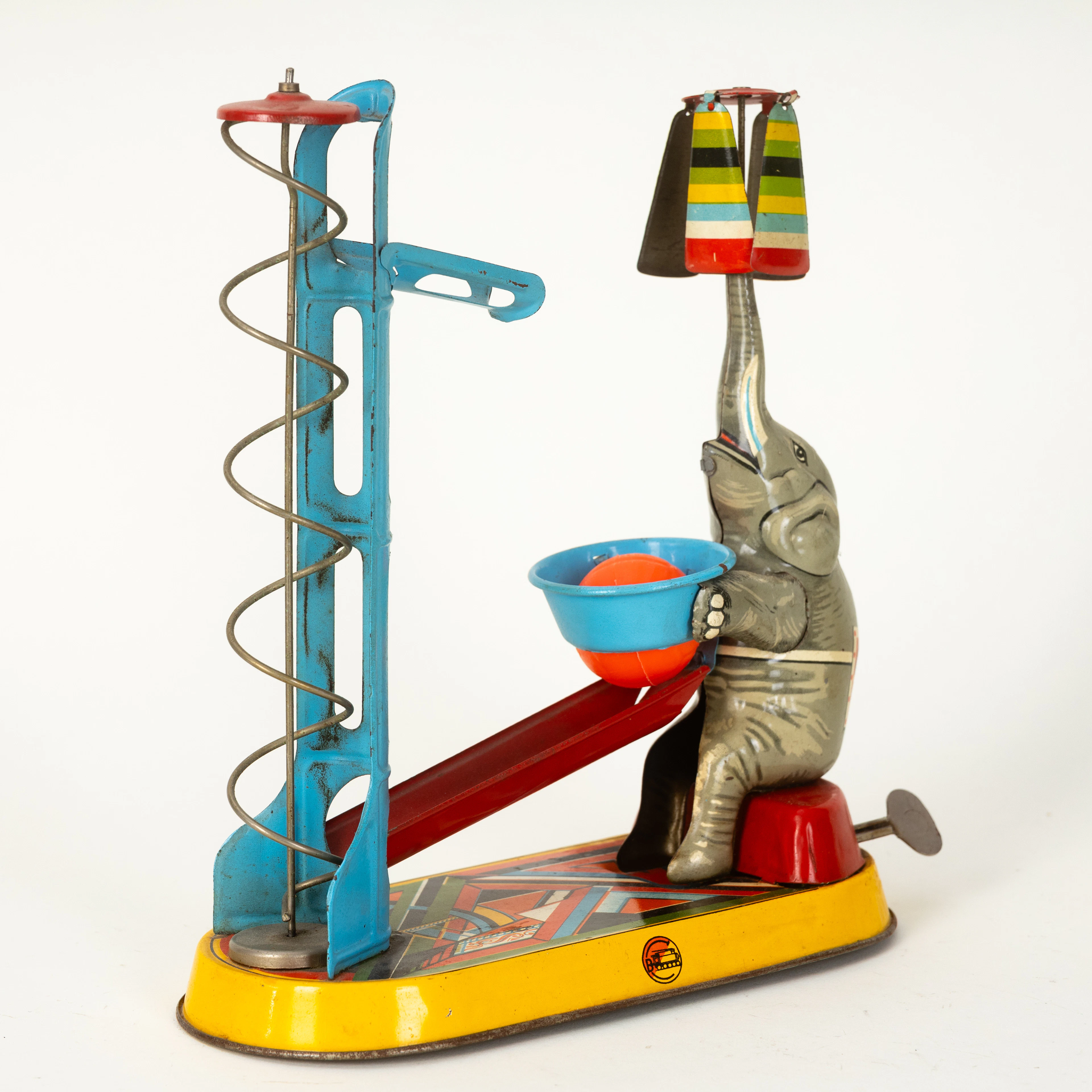 JOSEF WAGNER. ´Elefanten Ballspiel`, Emskirchen bei Nürnberg, 2. Hälfte 20. Jh.