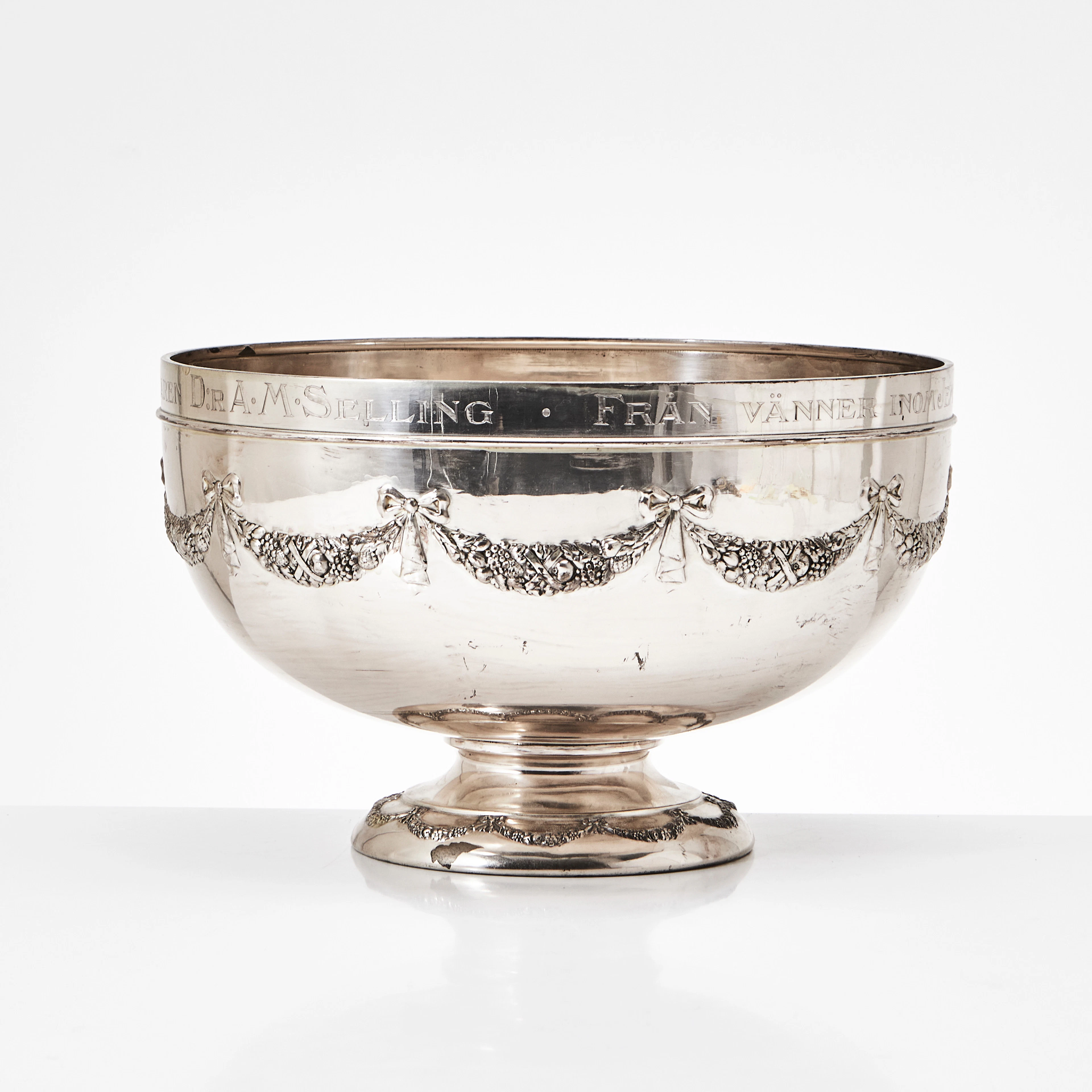CHAMPANEKYLARE, silver, CG Hallberg, Stockholm 1907, dekor av festonger
