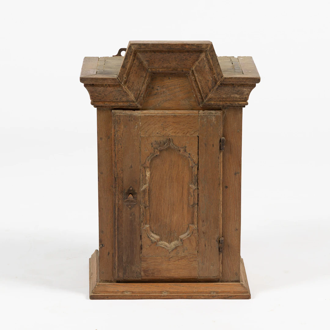 VÄGGSKÅP, barock, ek, 1700-tal.