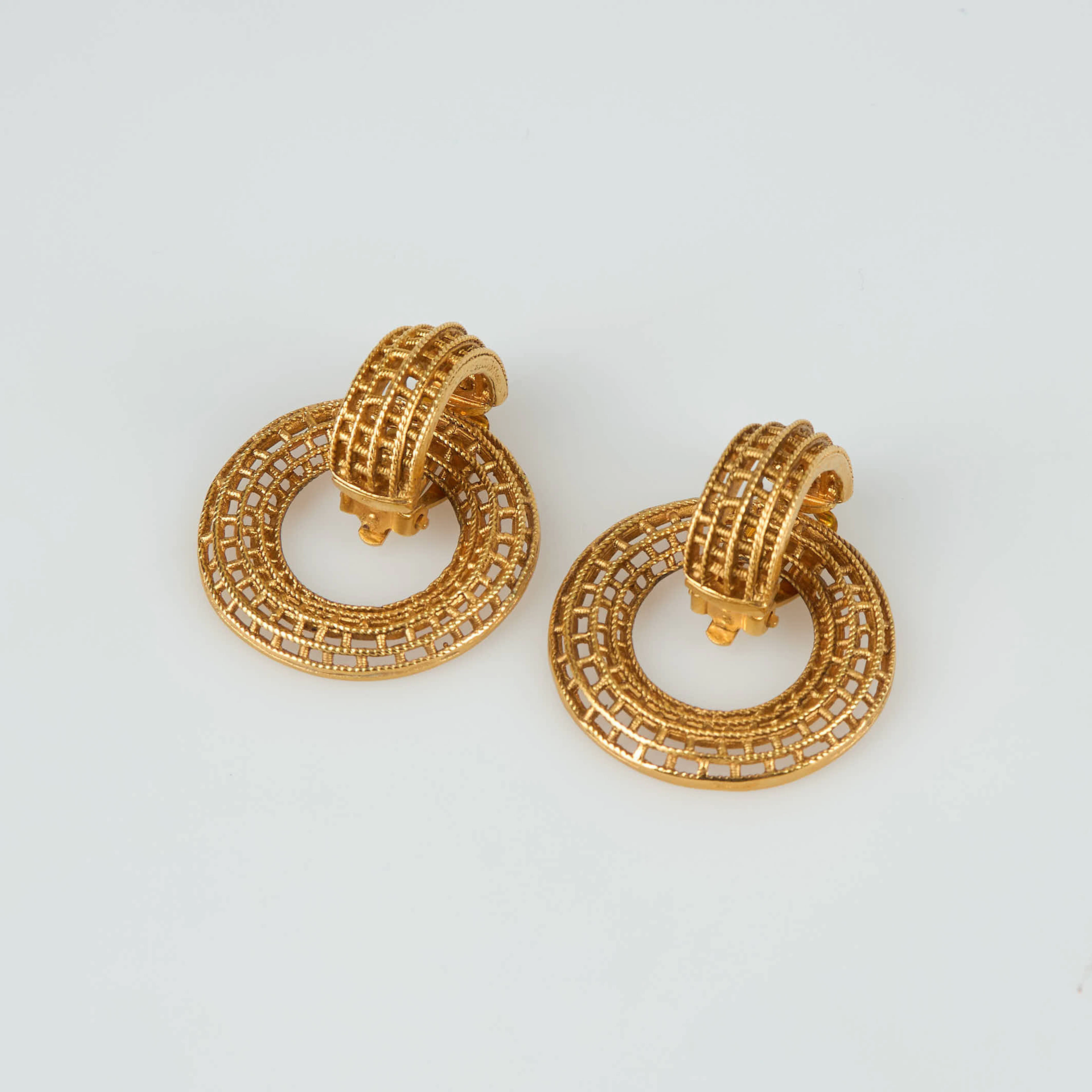 CHANEL, Örhängen.