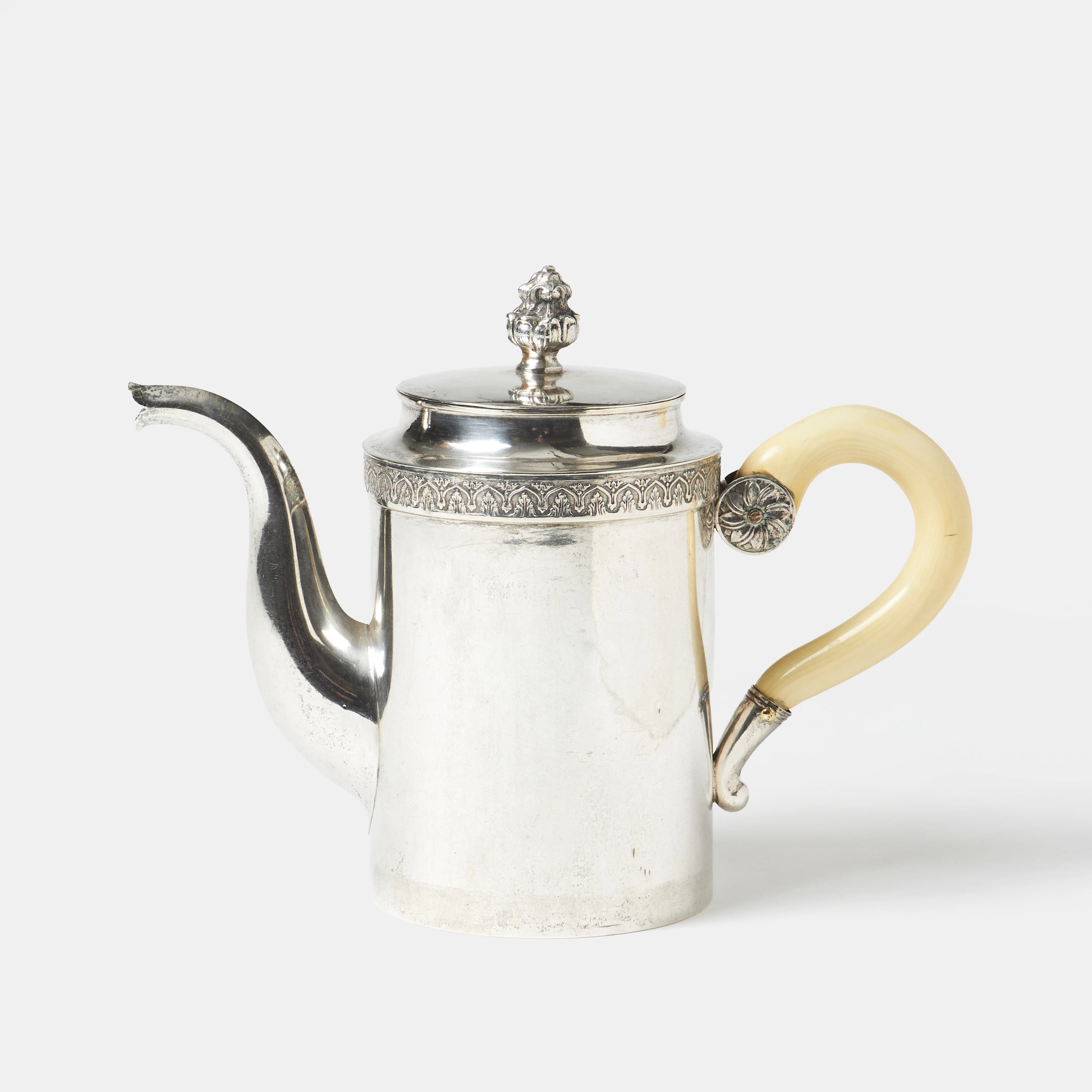 MACIEJ NOWAKOWSKI (1800-58). Kaffekanna, silver, Polen, elfenben.