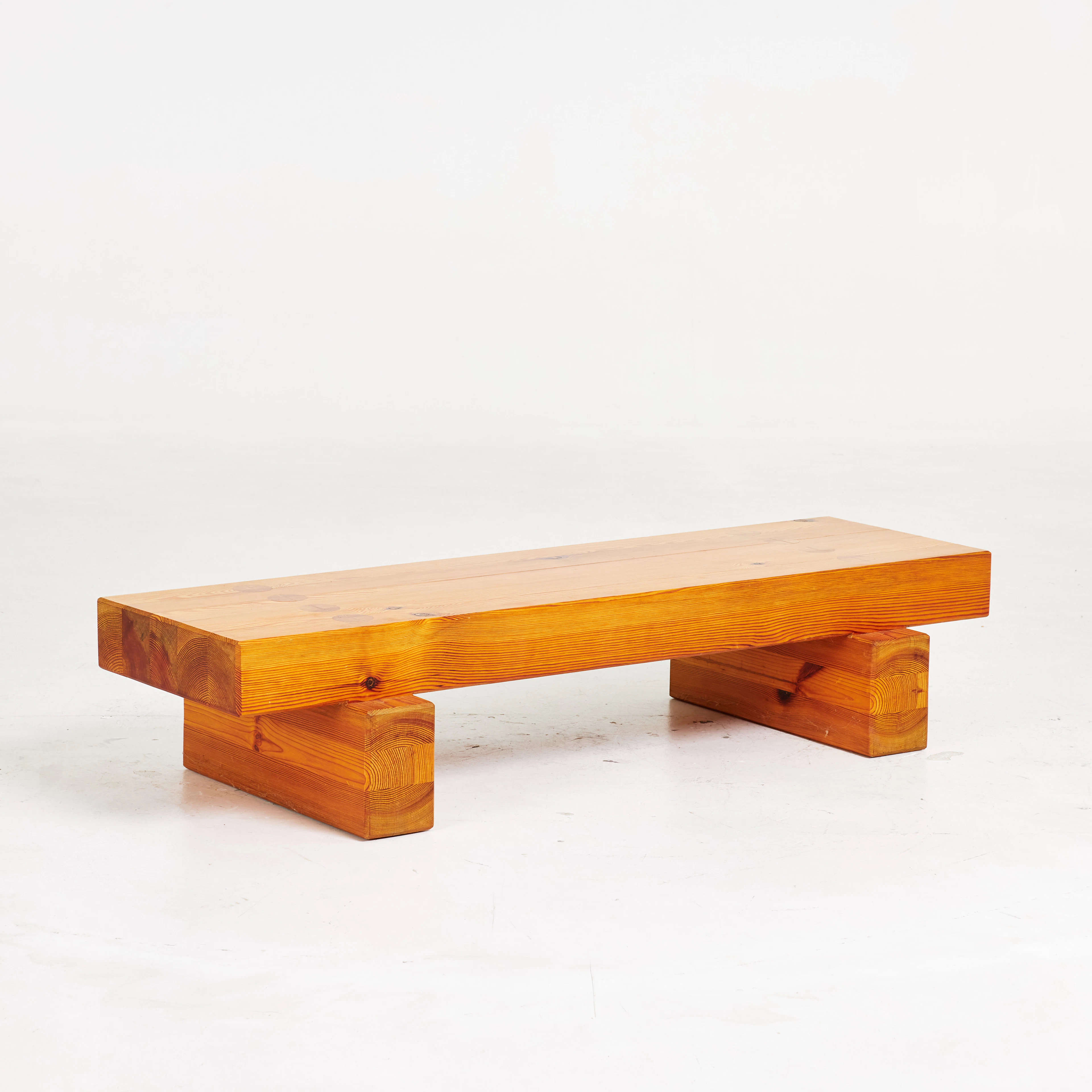 SVEN LARSSON. Bänk/Sidobord, Möbel-Shop Sven Larsson, lackerad furu