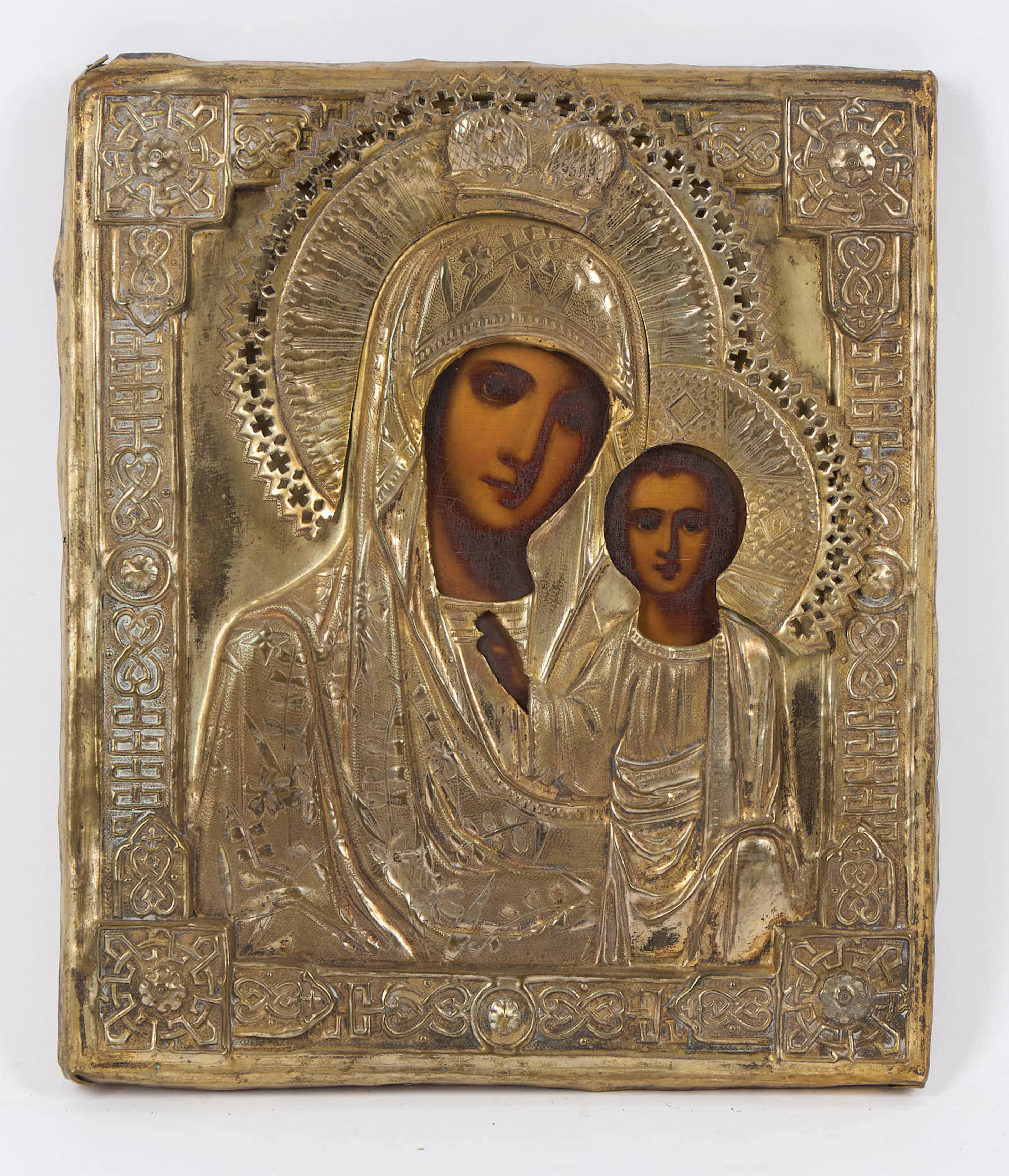 IKON, Guds Moder av Kazan, Ryssland 1800-tal, tempera på pannå, metallrisa.