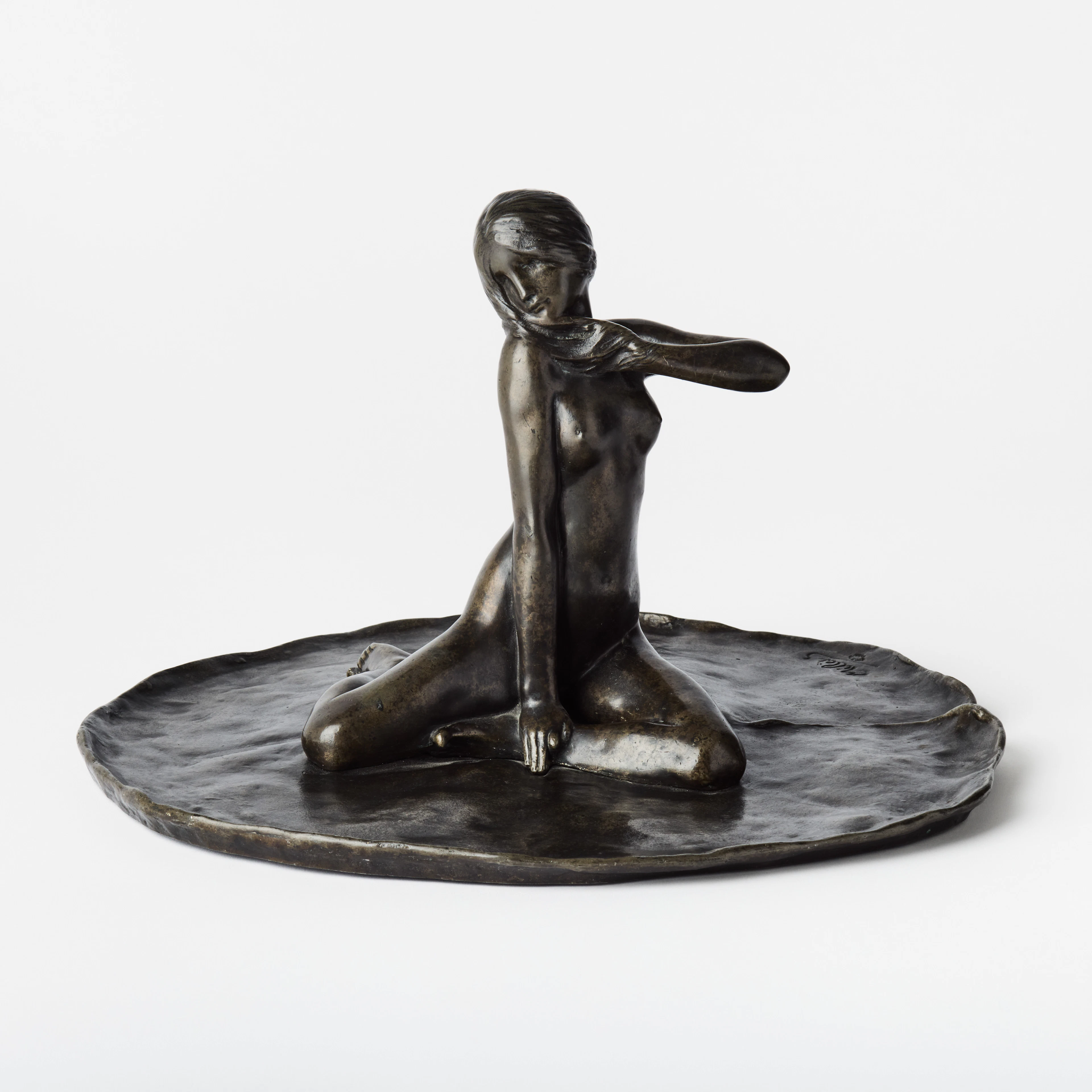 CARL MILLES. "Femme aus nuphars" (Femme aux nénuphars/ Kvinna på näckros).