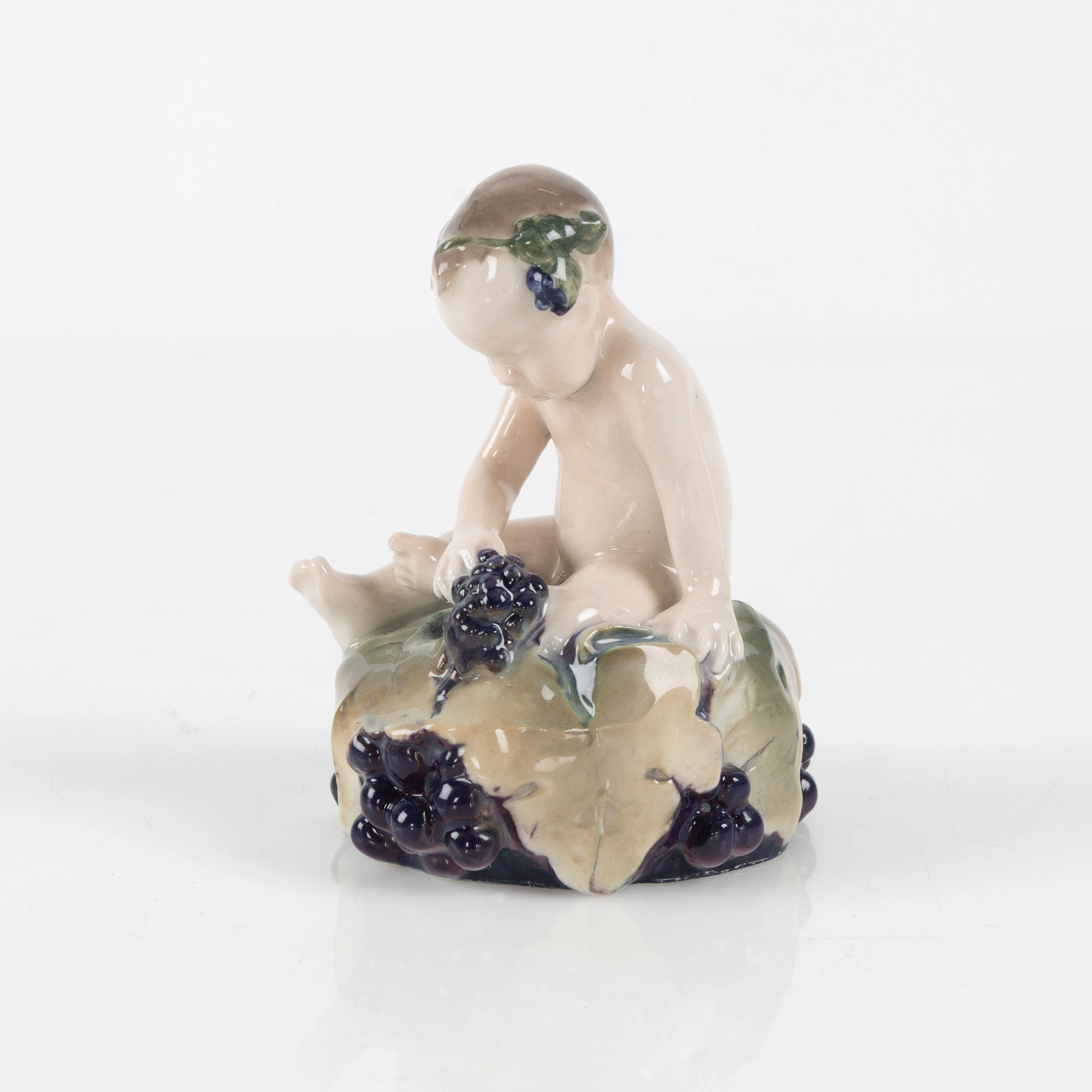 VICKEN VON POST (1886-1950). Figurin, Rörstrand 1915-1921.