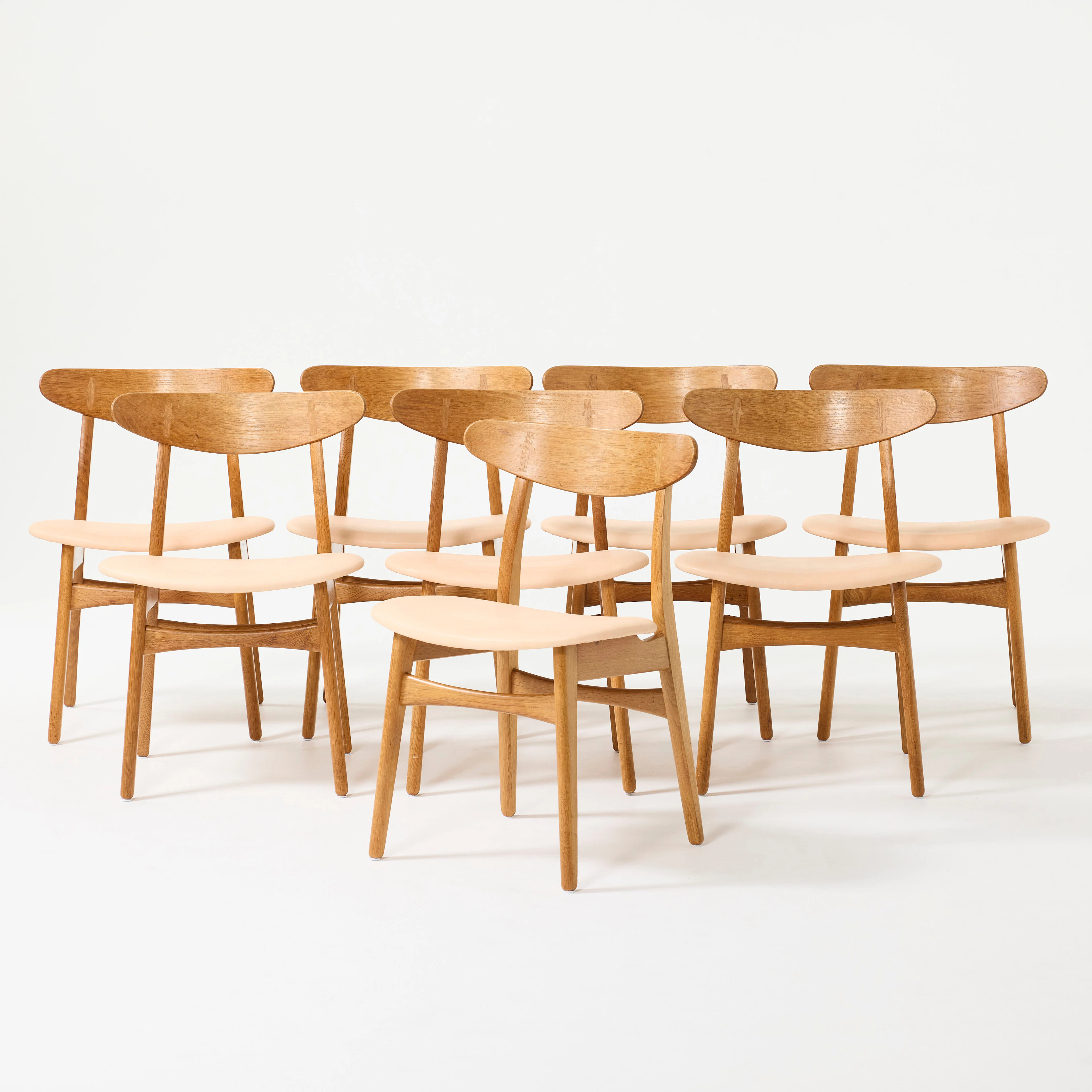 HANS J WEGNER. "CH30", stolar, åtta stycken, Carl Hansen & Søn, Danmark