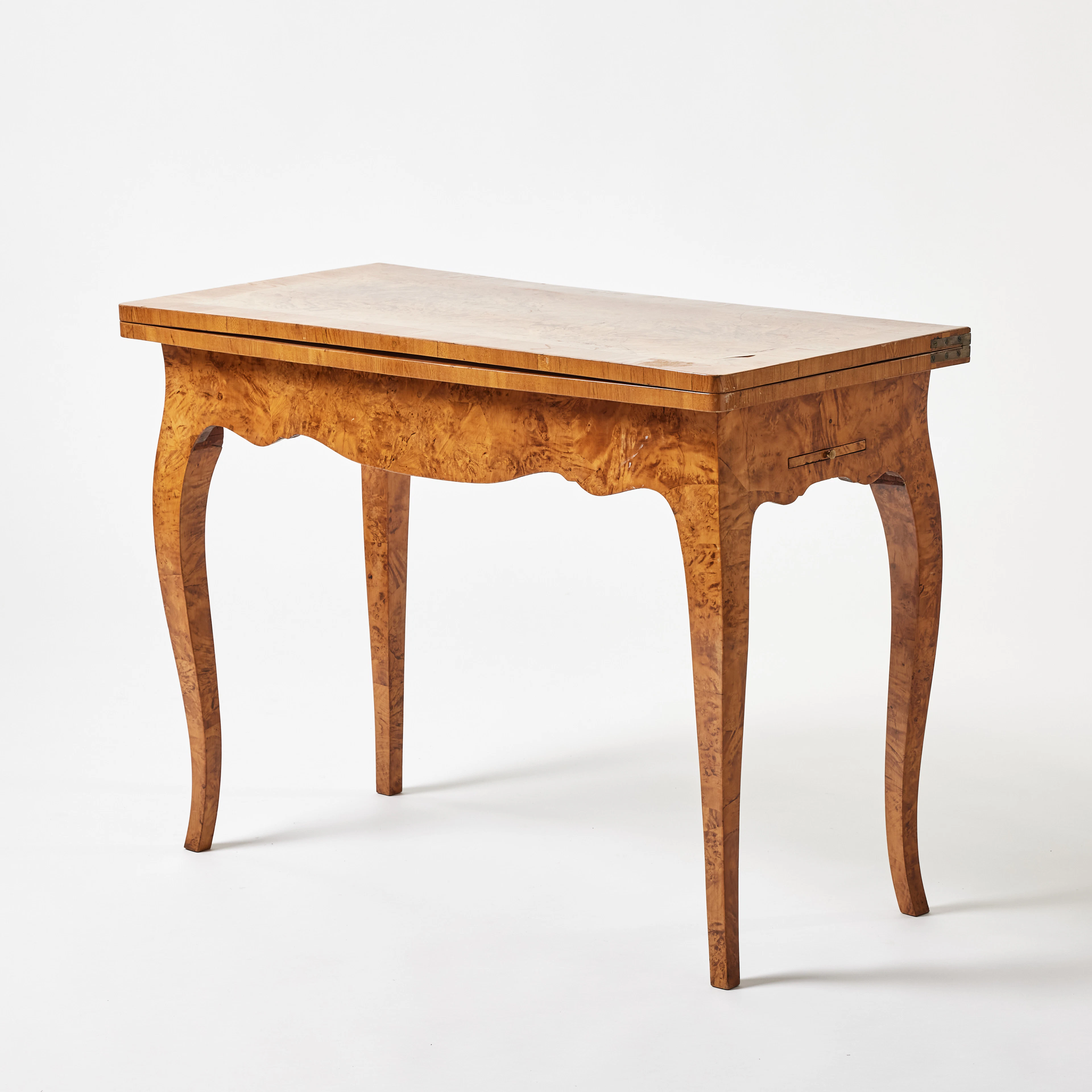 JACOB SJÖLIN (mästare i Köping och Kungsör 1767-1785/88), spelbord
