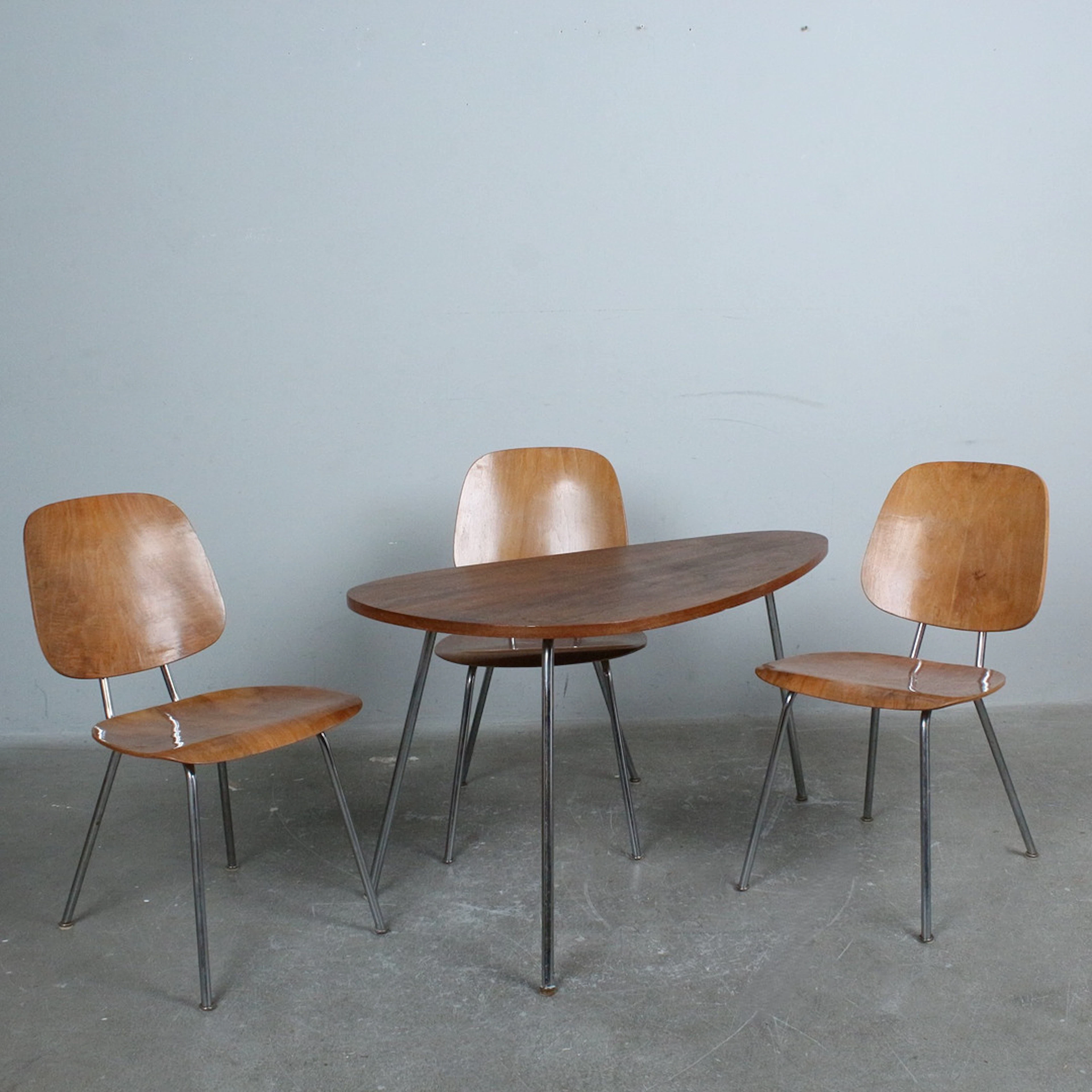 Mid-Century Tischgruppe Schichtholt / Plywood der 1960er.