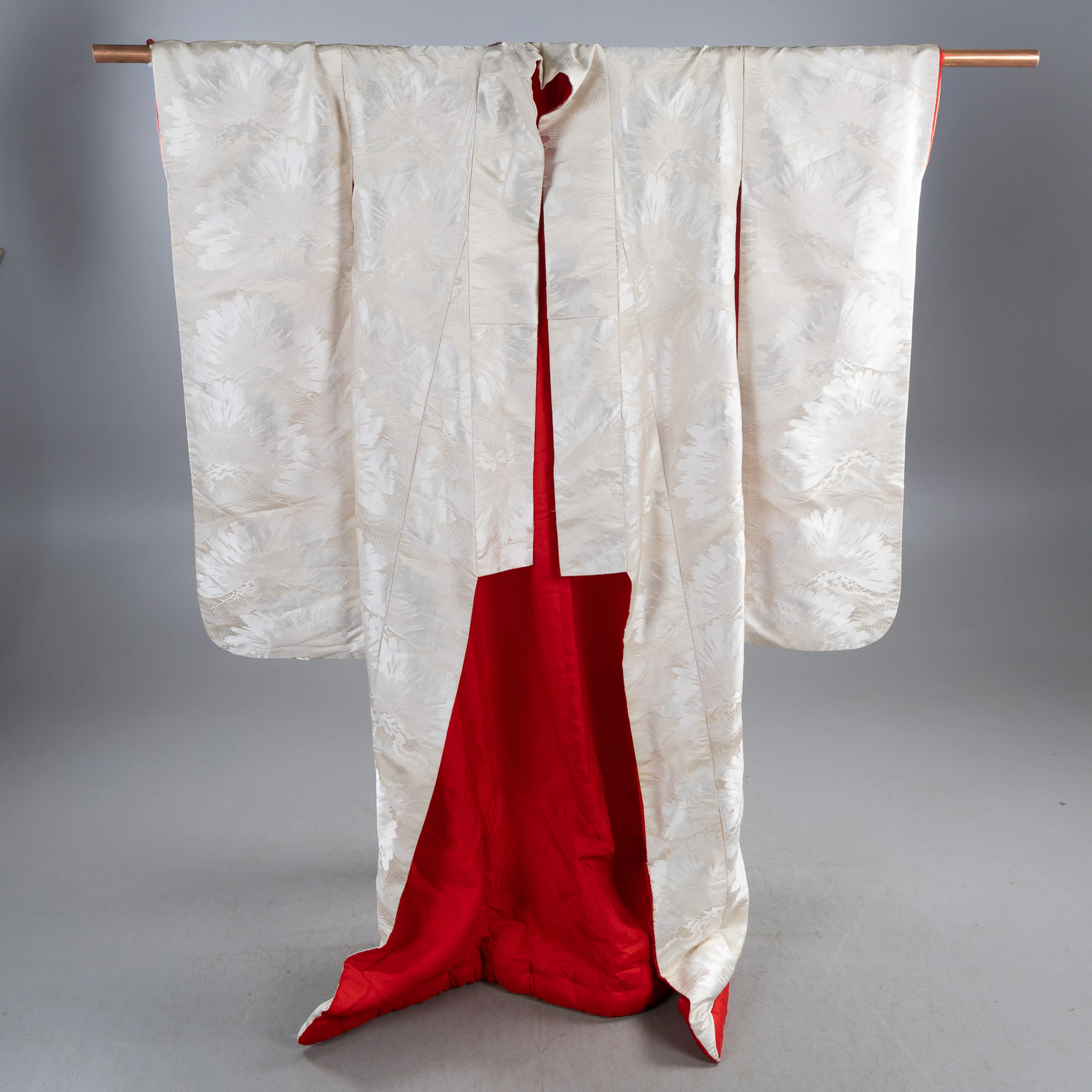 HAYASHI KIMONO / SHIROMUKU / BRÖLLOPSKIMONO, Japan, omkring 1960