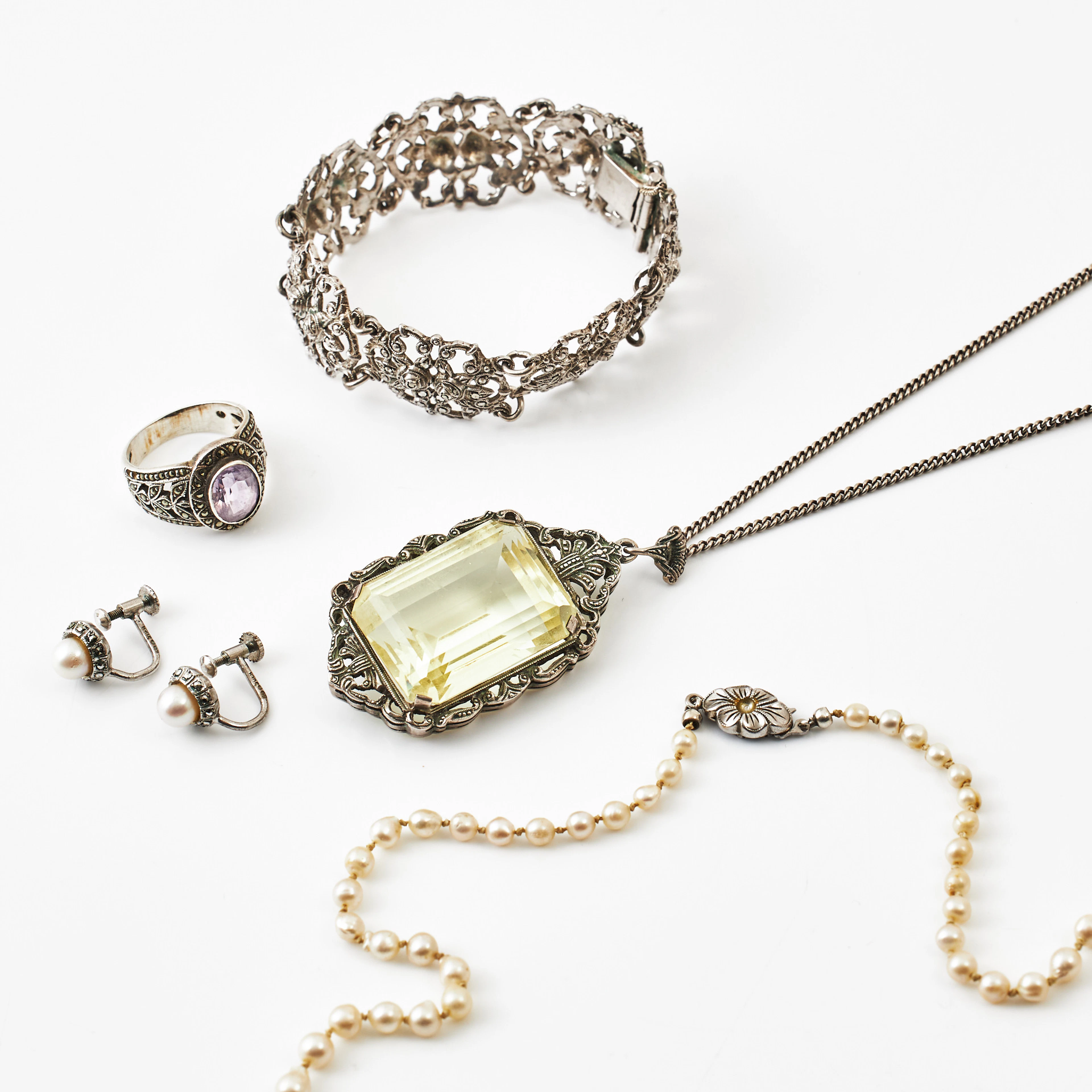 ARMBAND, ÖRHÄNGEN, 1 par, RING, dekor med markasiter, HÄNGE, med kedja