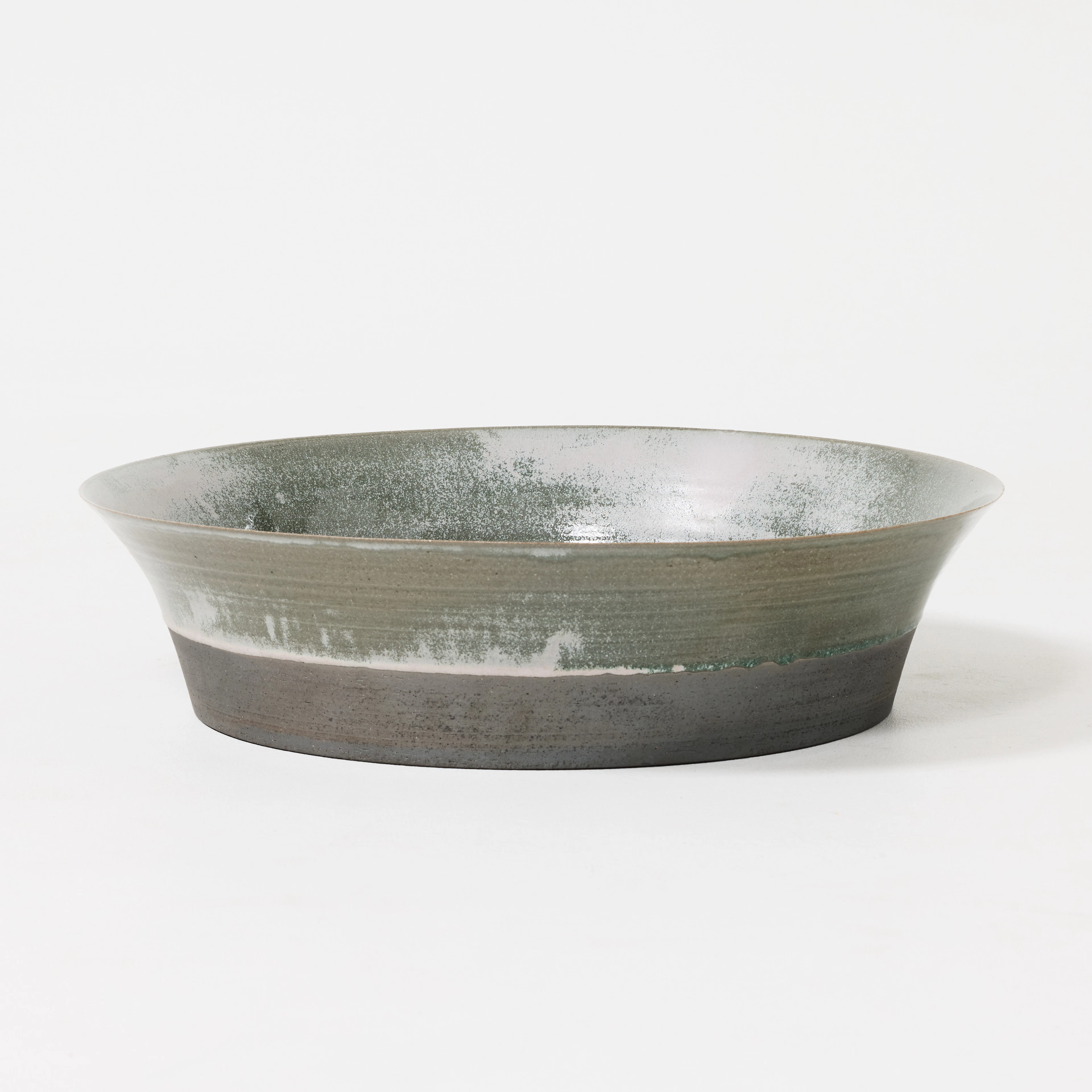 TAKAI HIDEKI (JAPAN 1957). Skålfat, Japan, stengods med askglasyr