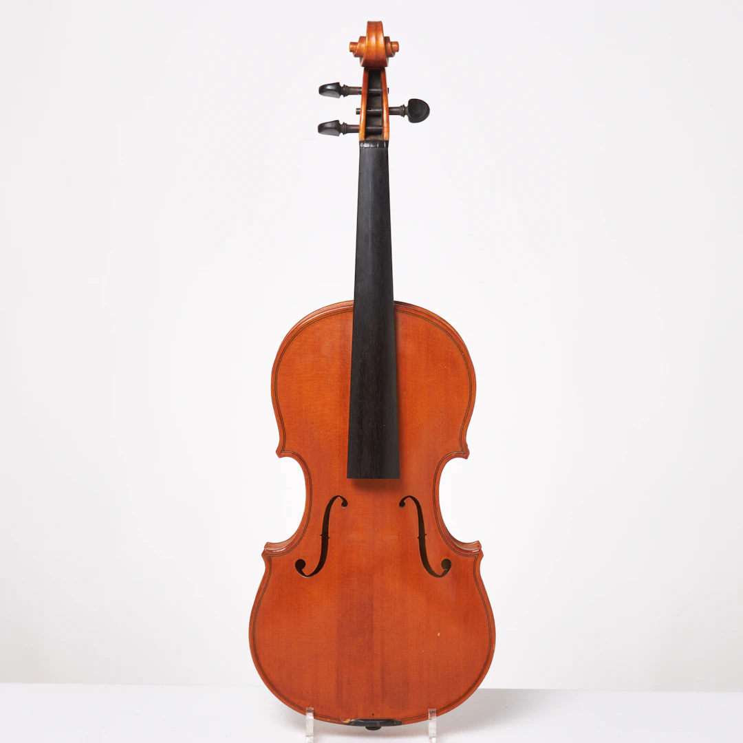 VIOLIN. Rudolf Aronsson, Hudiksvall, 1977, nr 56.