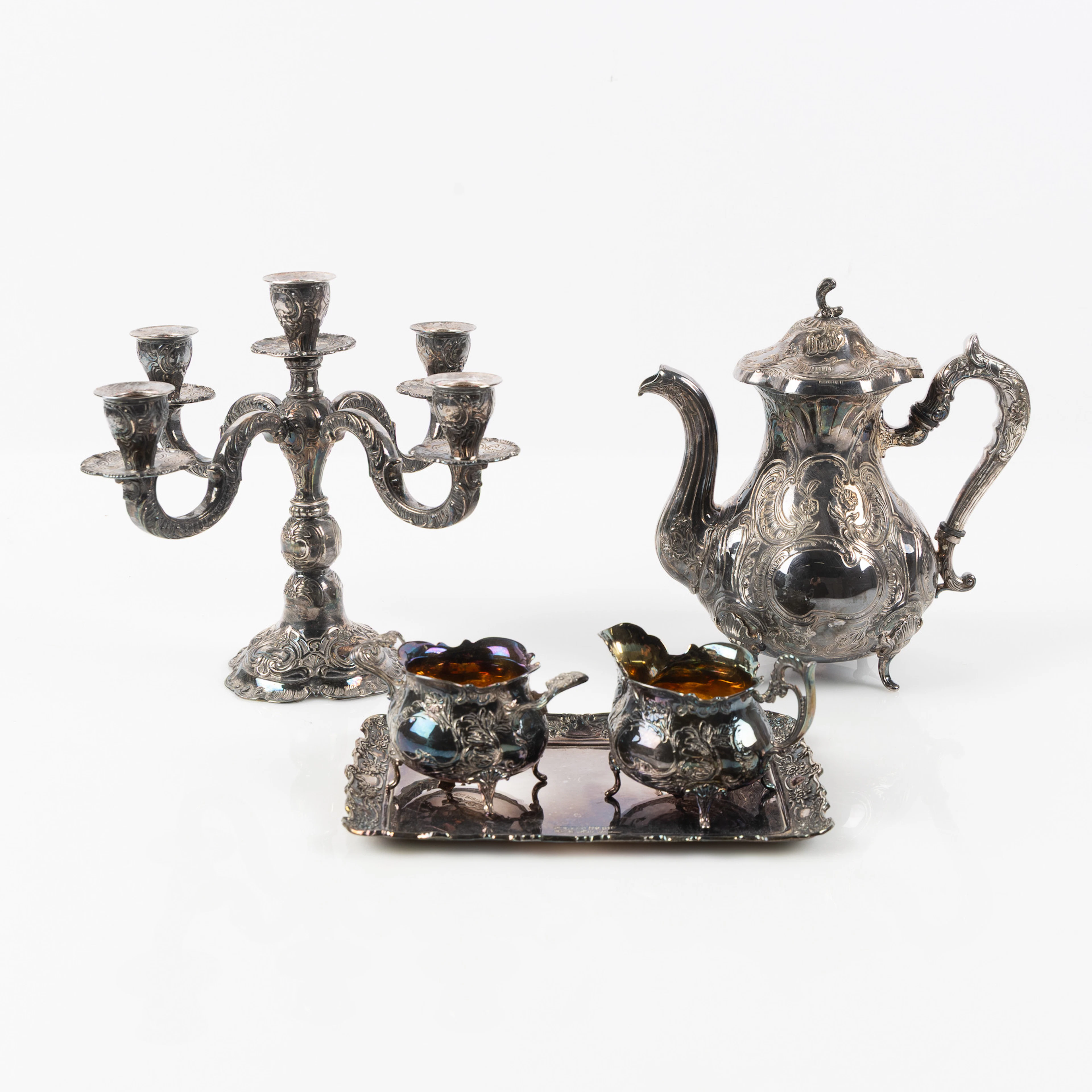 KAFFESERVIS & KANDELABER, 5 delar, silver. GEWE, rokokostil.