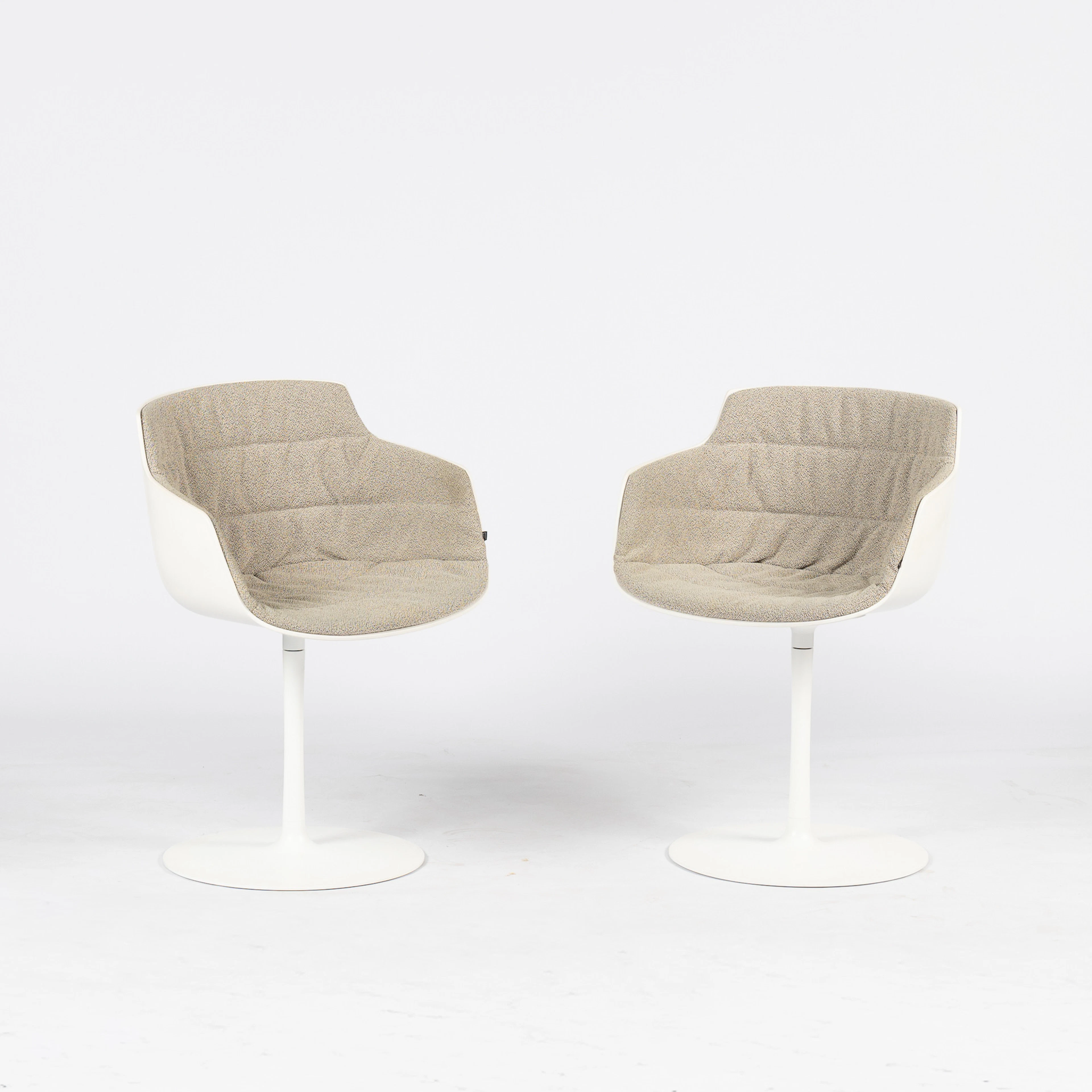 JEAN MARIE MASSAUD. "Flow armchair", ett par, mdf Italia, samtida.