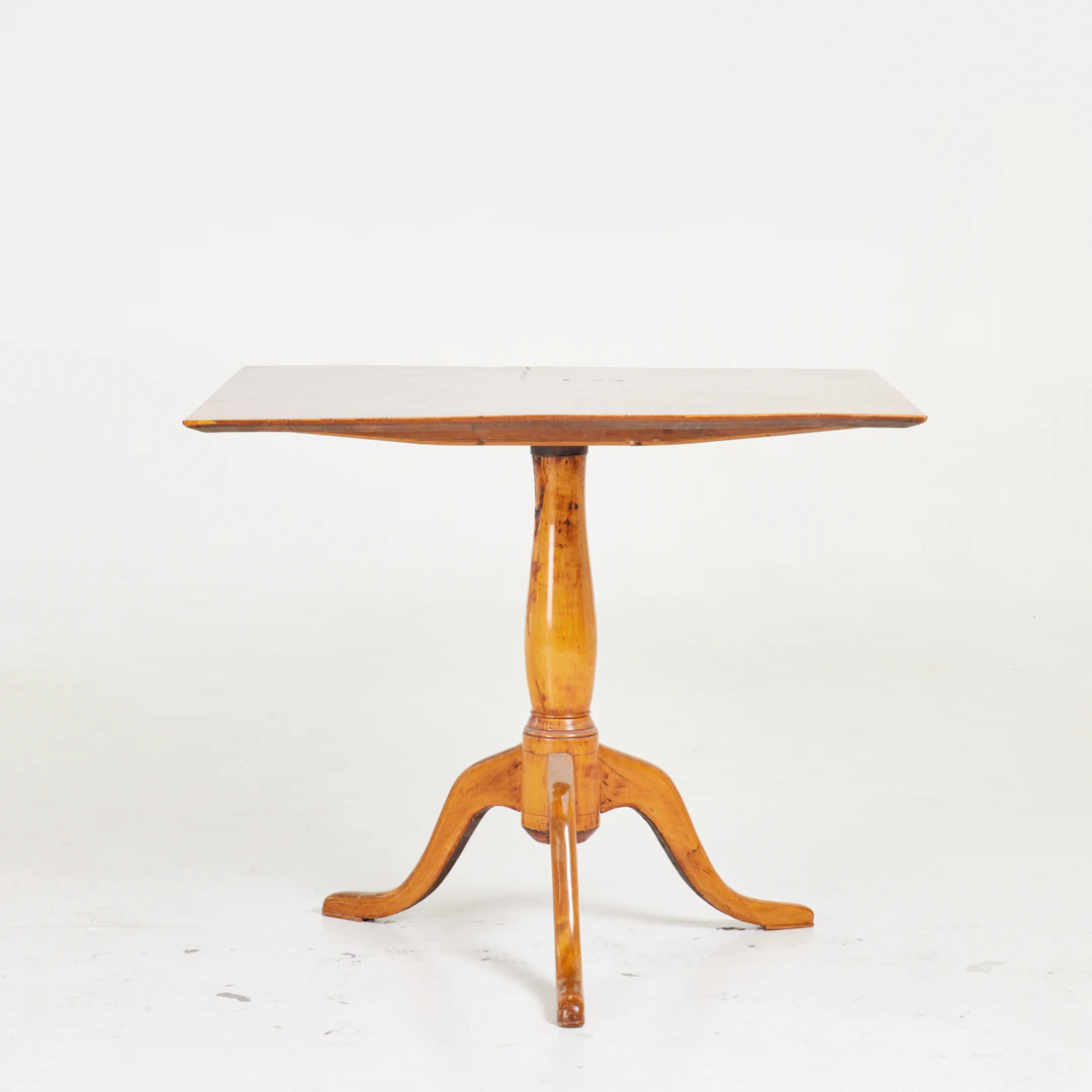 FÄLLBORD, 1800-tal, alrotsfanér, fyrkantig skiva.