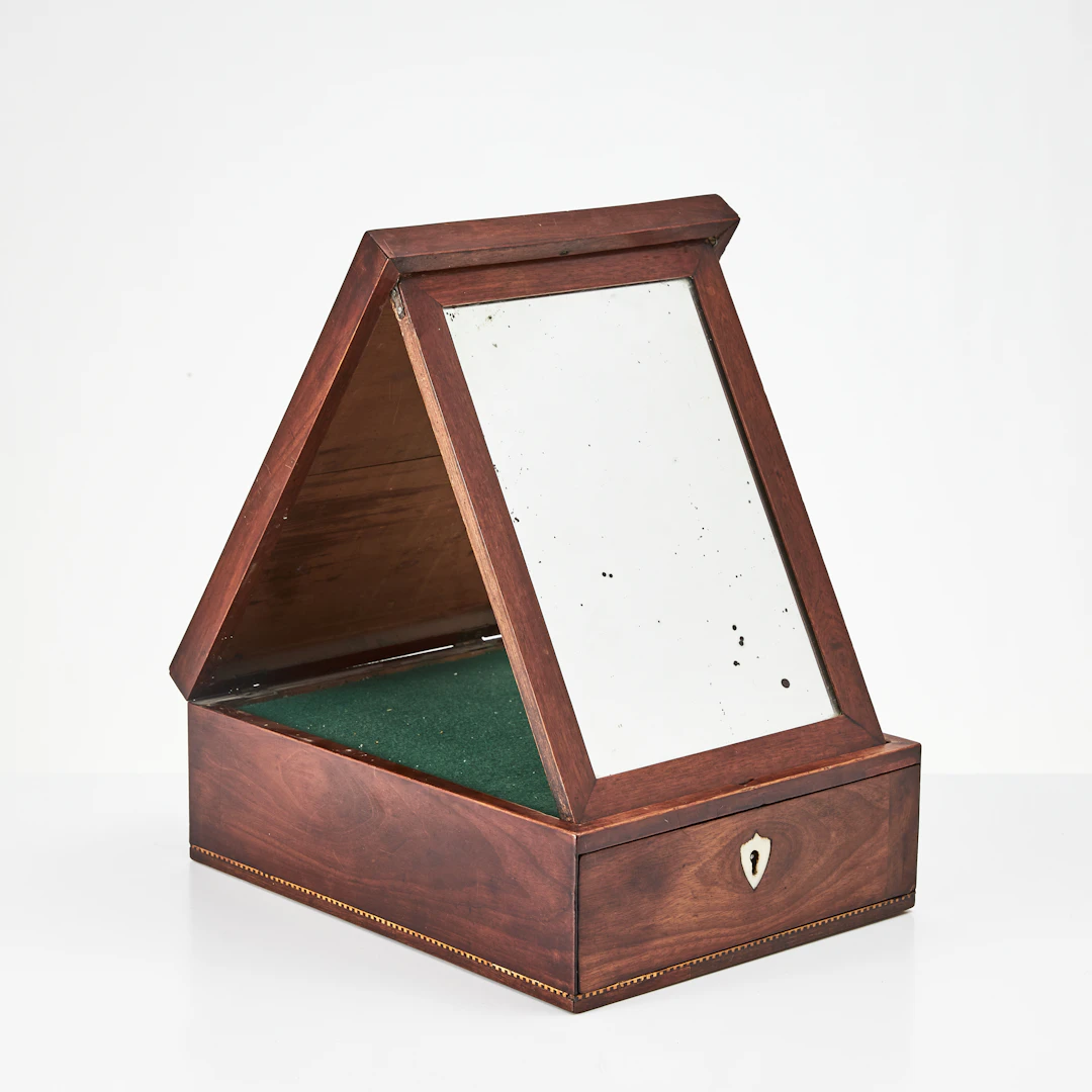 LÅDSPEGEL, 1800-talets början, sengustaviansk.