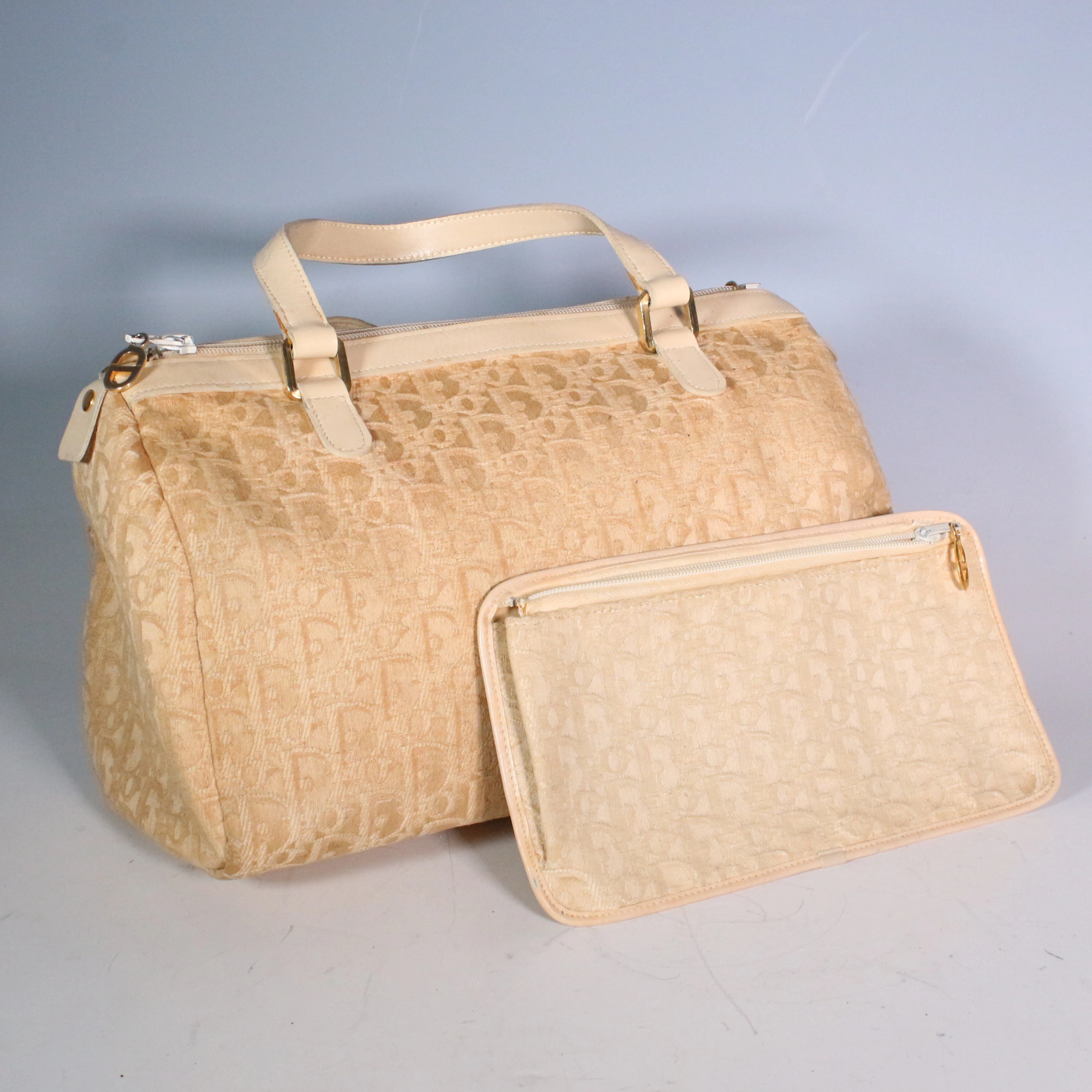 DIOR. Vintage Handtasche mit kleine Kosmetiktasche aus Jacquard-Stoff