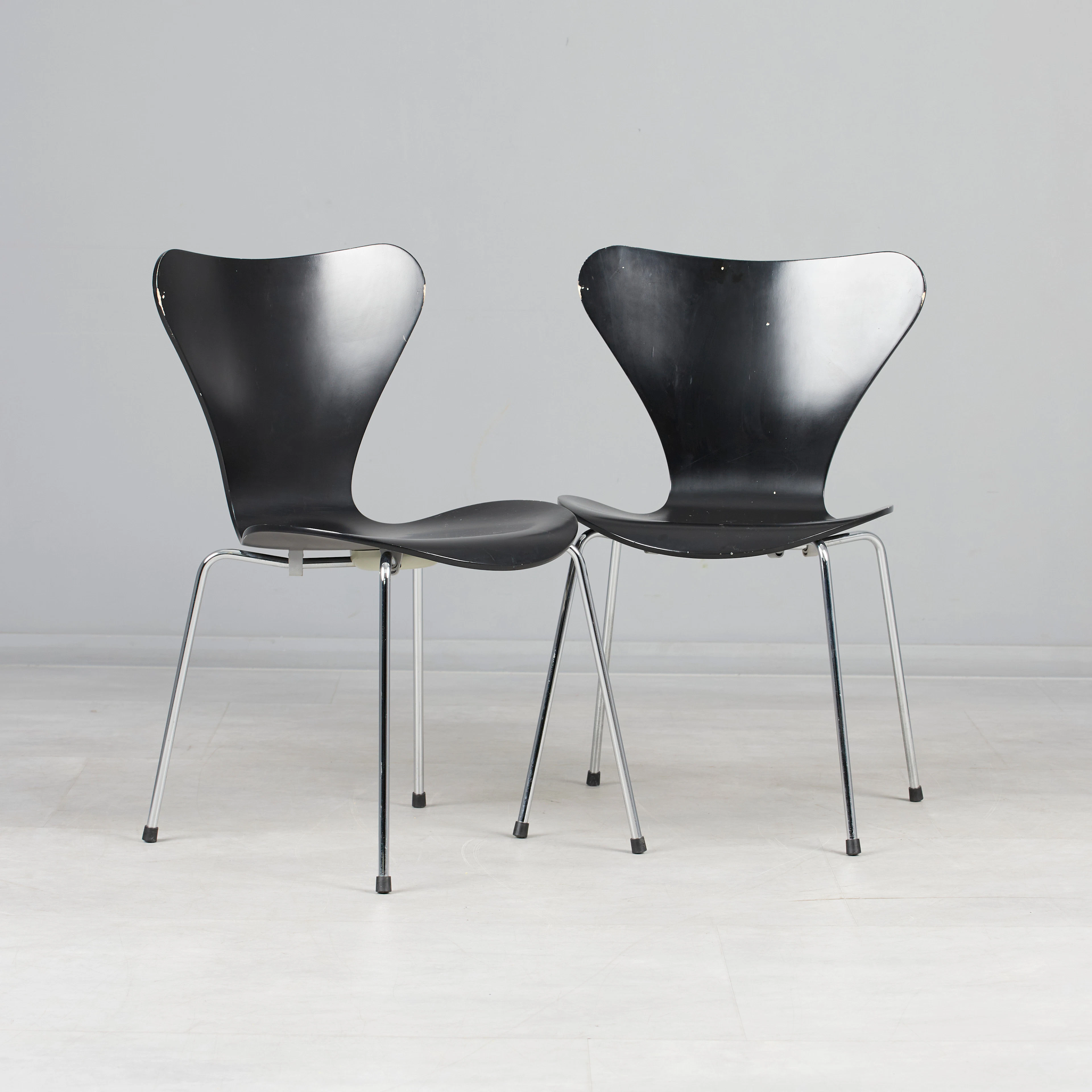 ARNE JACOBSEN. Fritz Hansen, Paar Esszimmerstühle / Stühle, Modell