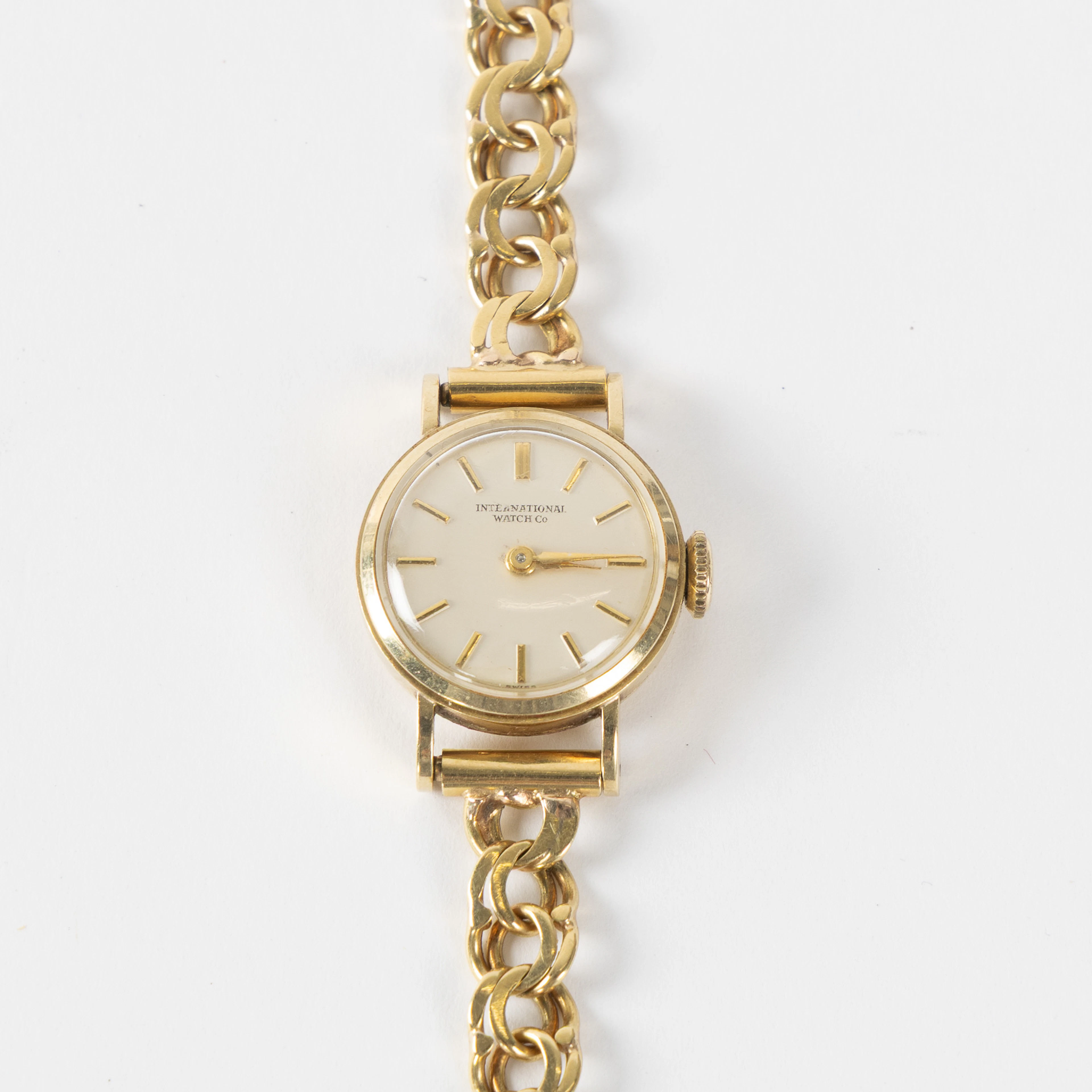 INTERNATIONAL WATCH COMPANY (IWC), armbandsur, dam, länk i 18K guld, 1950-tal.