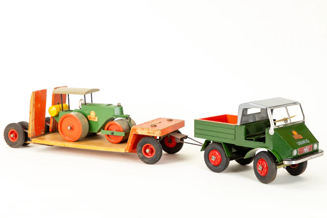 STEIFF. Straßenwalze, Unimog und Tieflader, Griengen an der Benz