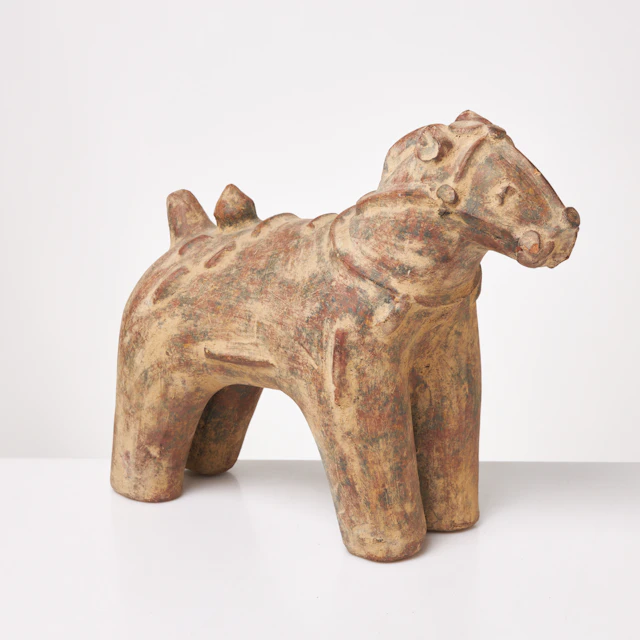 FIGURIN. Häst, patinerad keramik, 1900-tal.