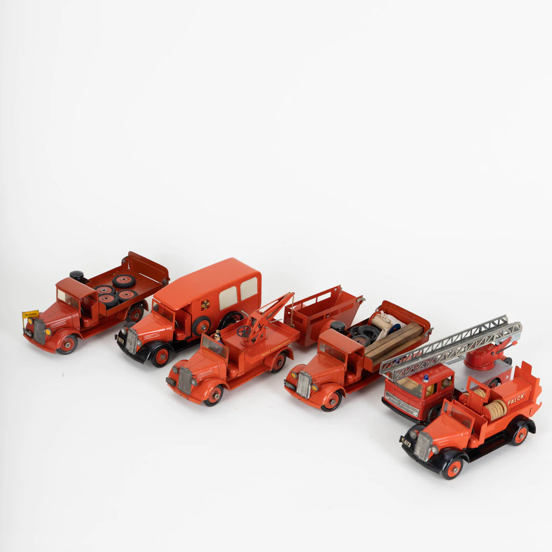 TEKNO, fünf Falck Feuerwehrwagen + CKO Kellermann No. 439 Mercedes-Benz